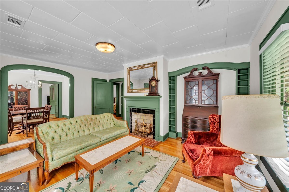 315 Second Street Property Photo 2