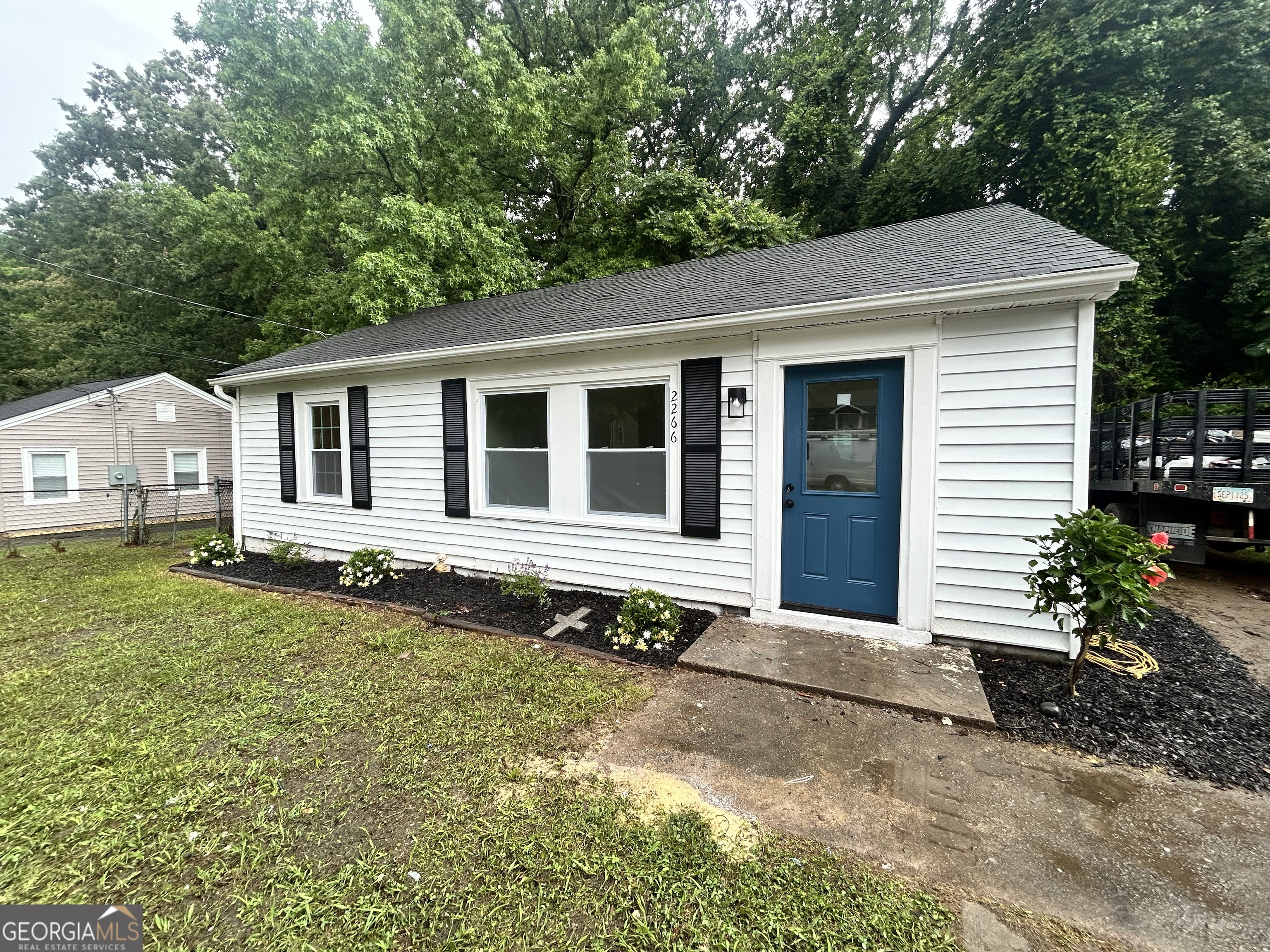 2266 Old Spring Road Se Property Photo 1