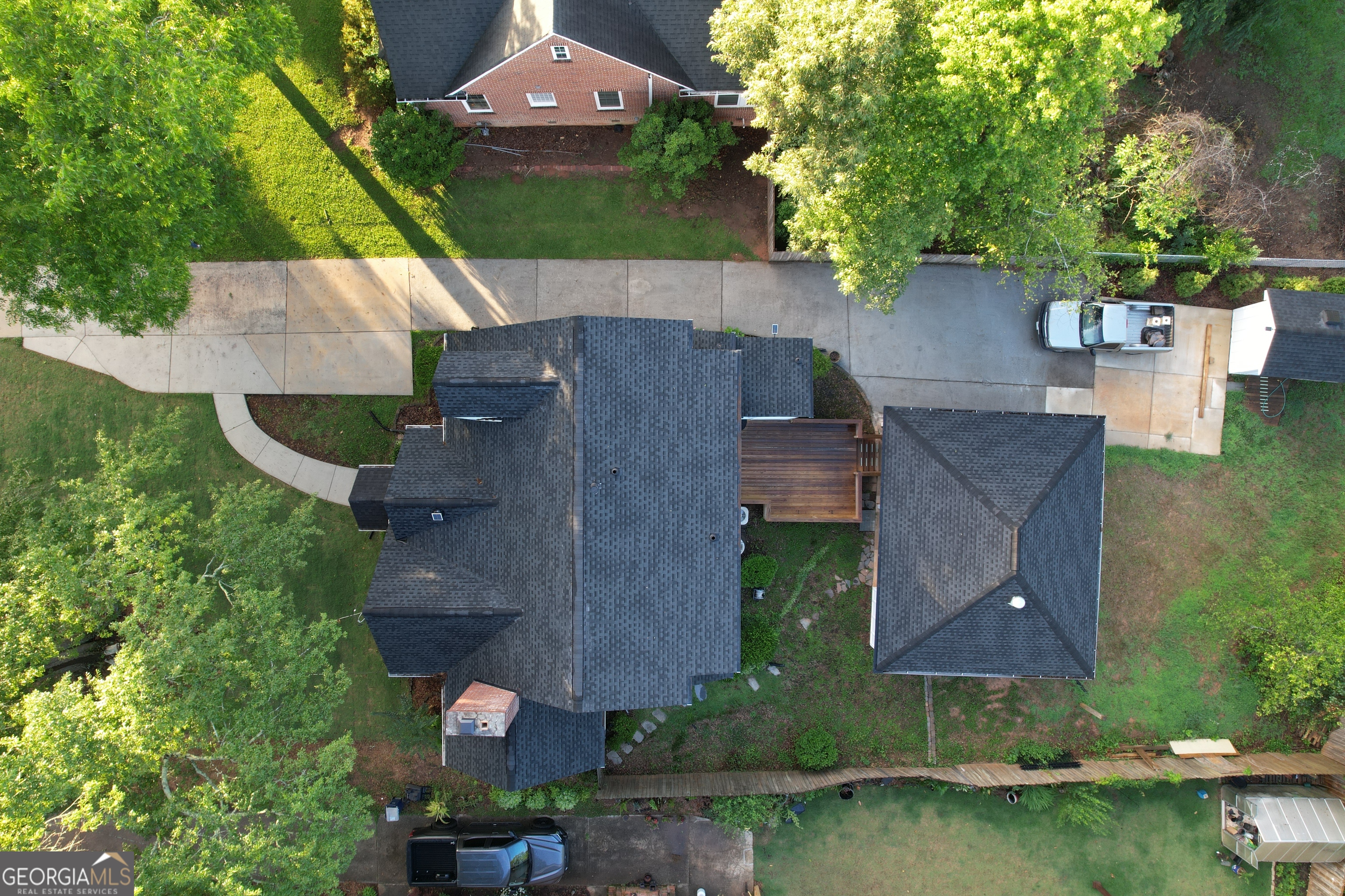 847 E College Street Property Photo 44
