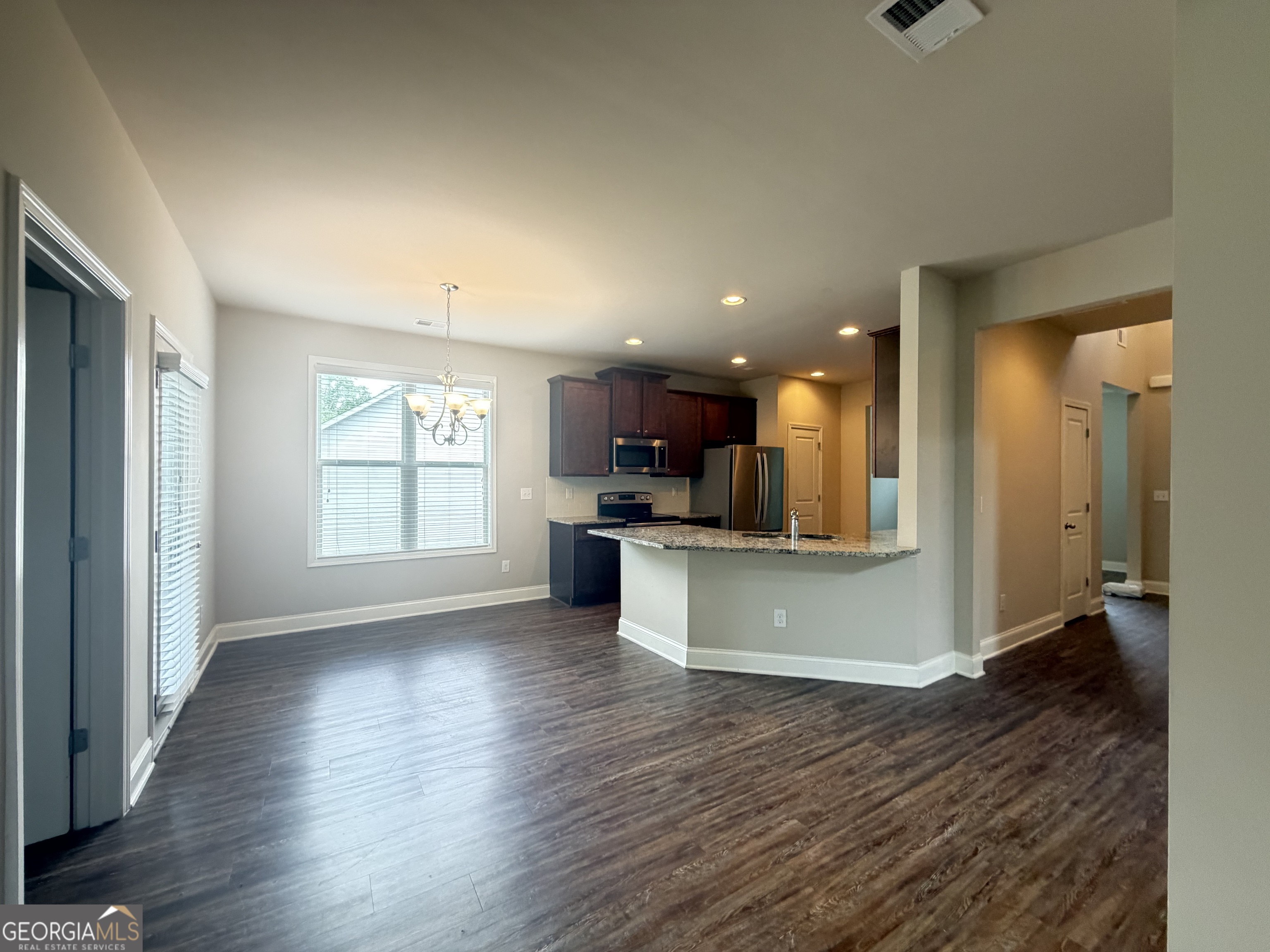 241 Dublin Way Property Photo 5