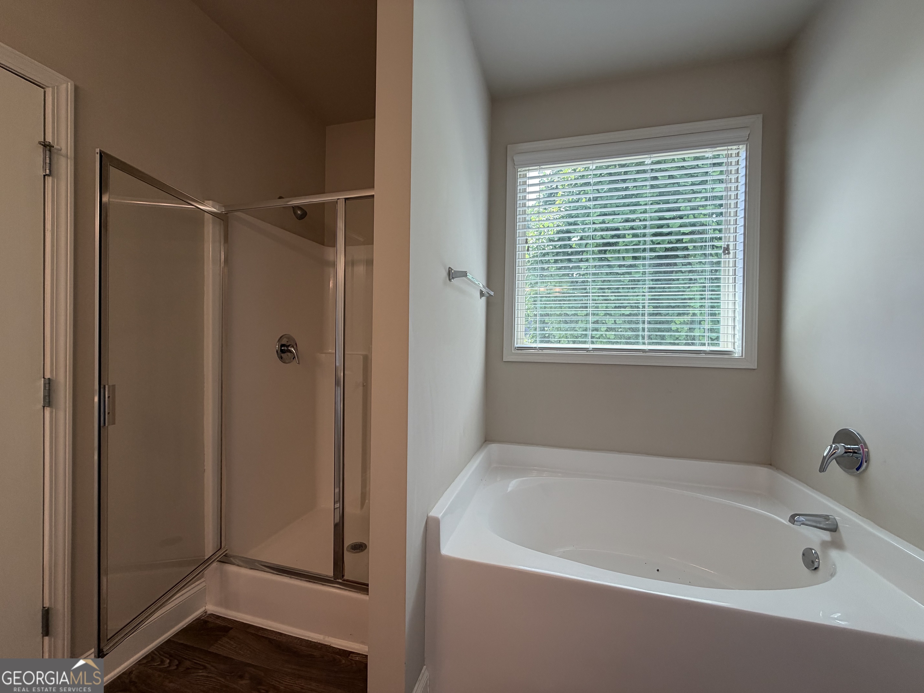 241 Dublin Way Property Photo 9