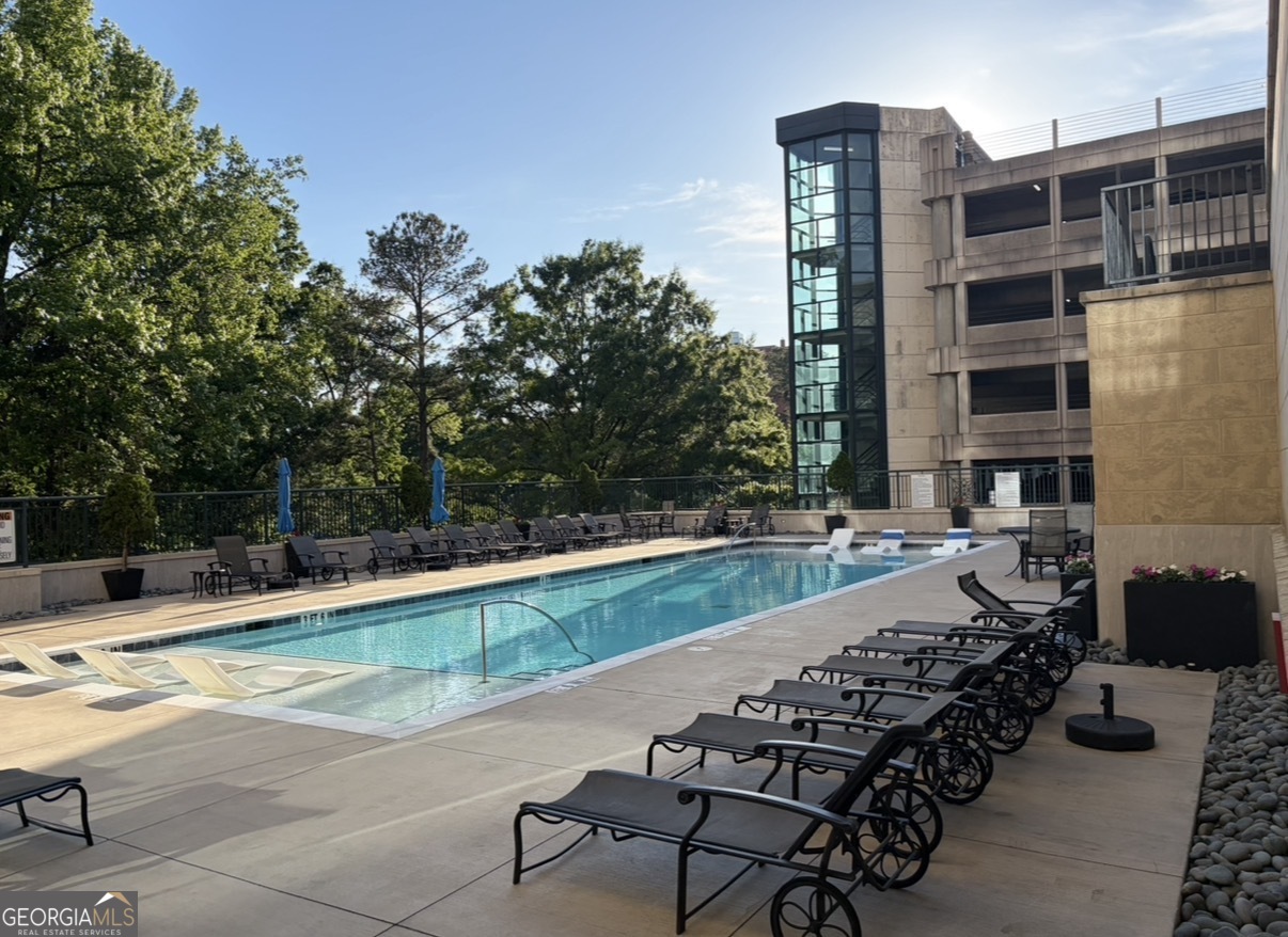 3040 Peachtree Road Nw Property Photo 16