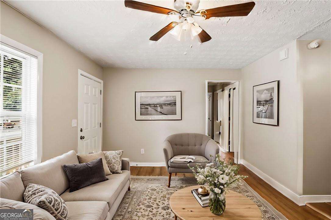 2797 Revere Drive Nw Property Photo 2