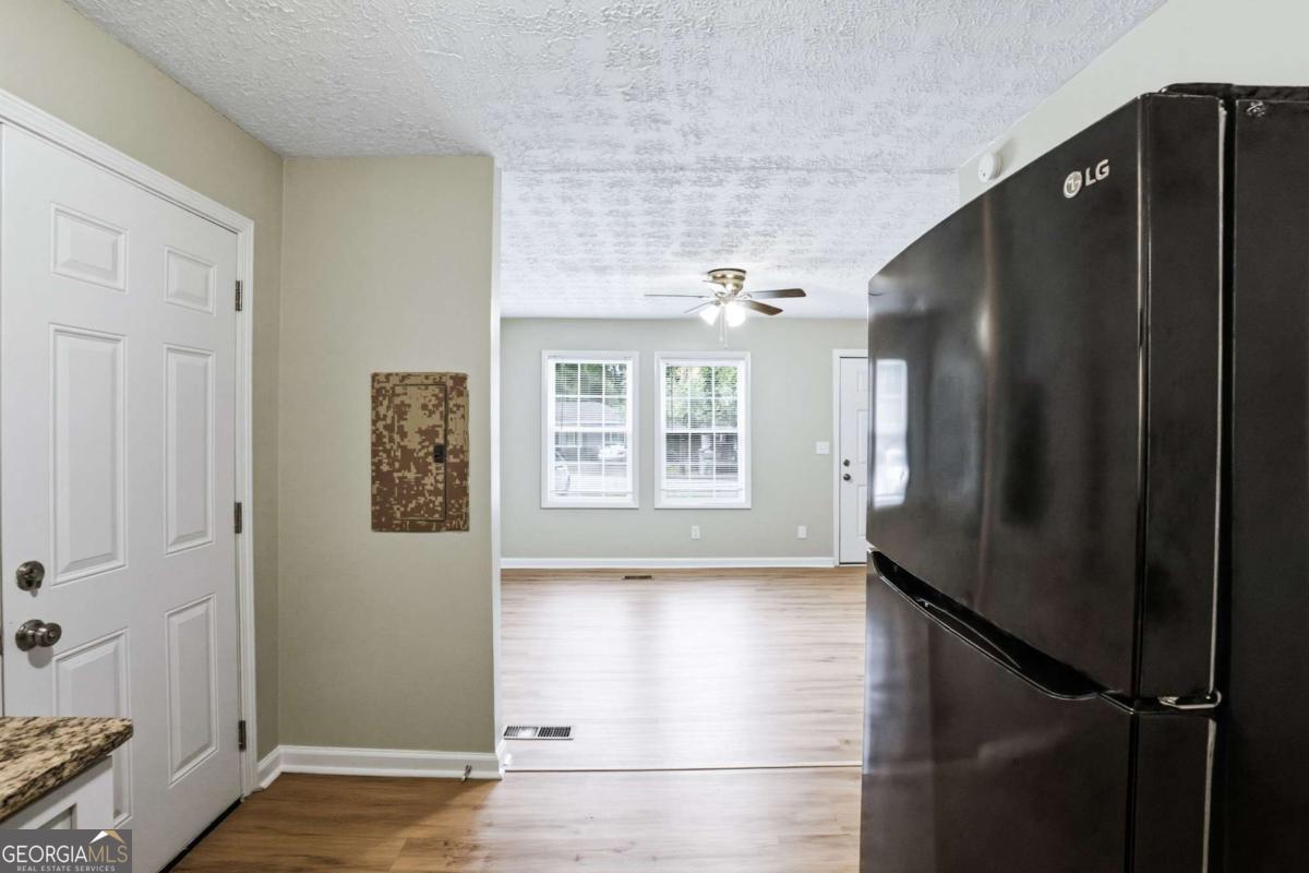 2797 Revere Drive Nw Property Photo 7