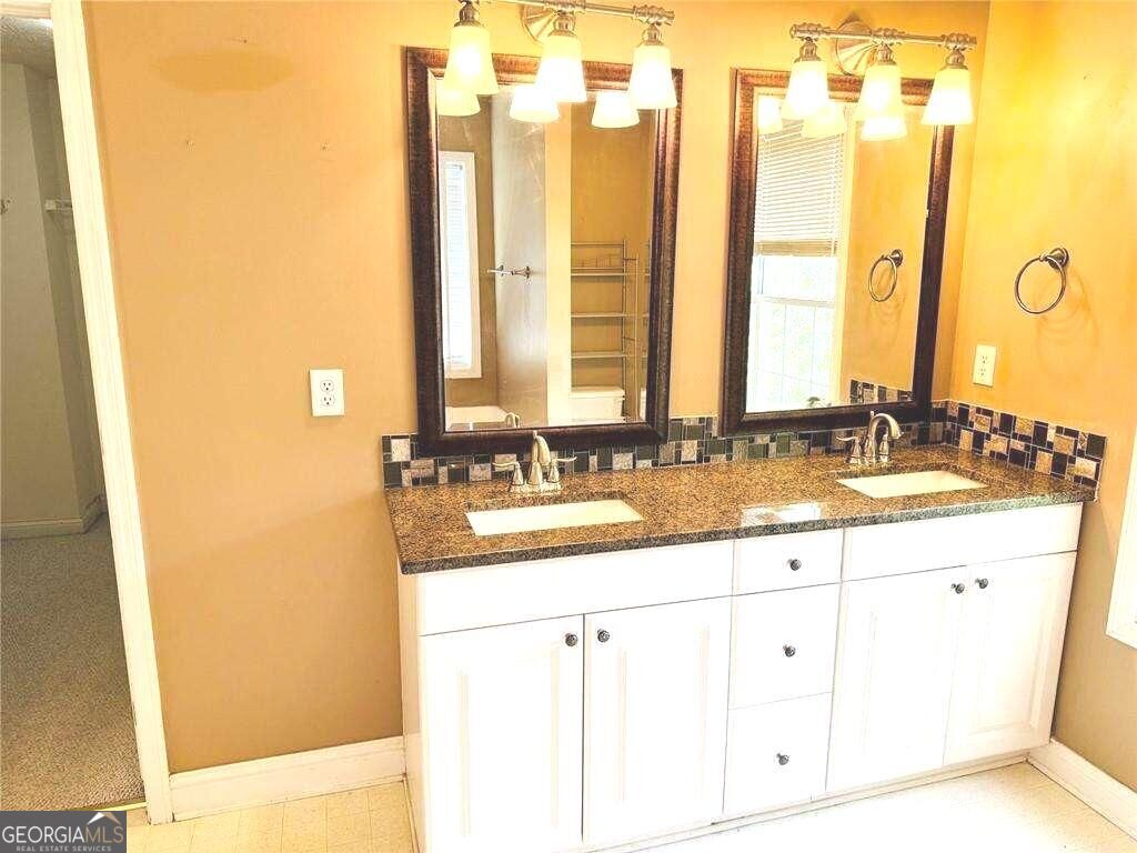 543 Saddle Ridge Drive Property Photo 20