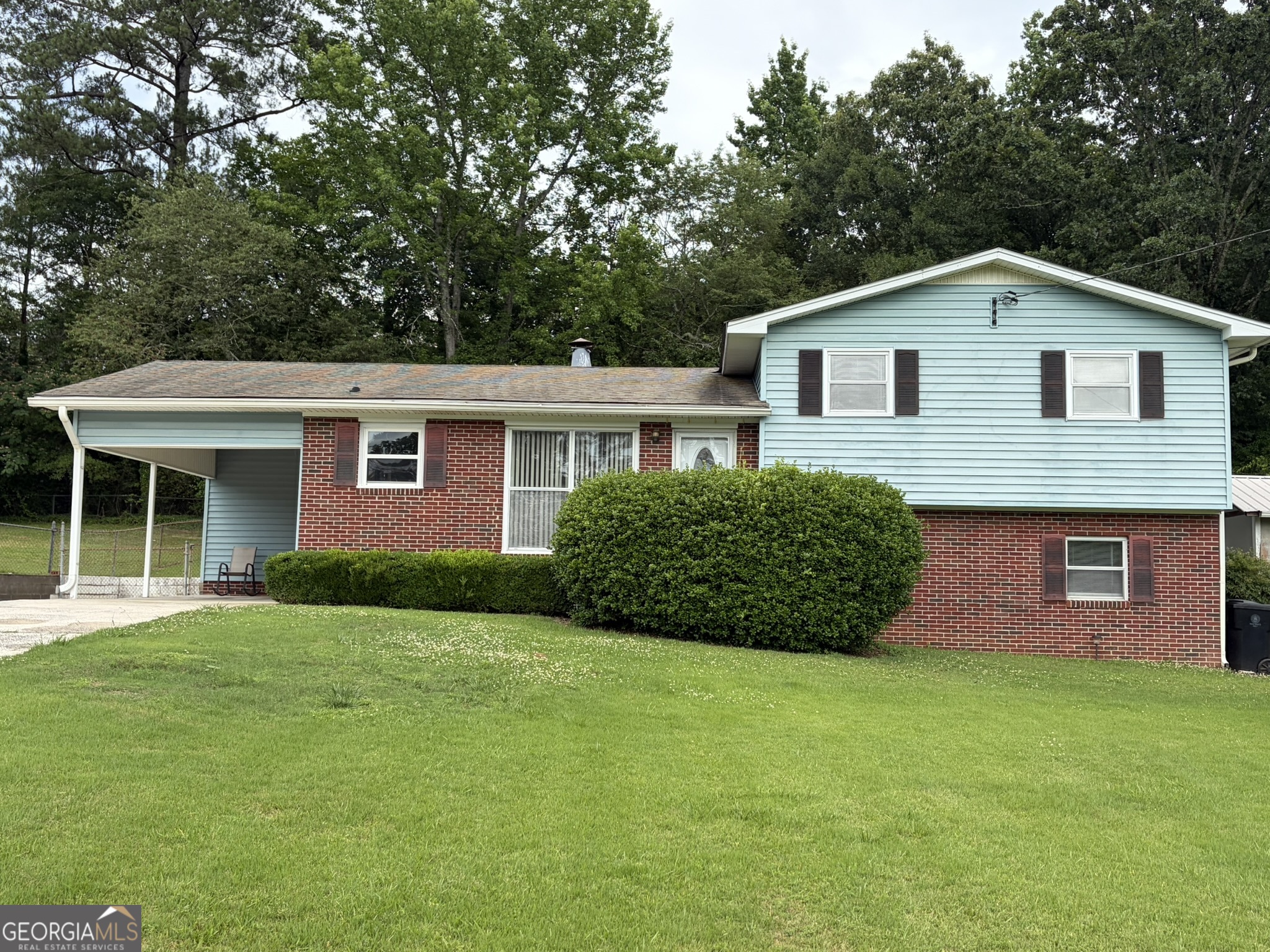 52 Lyons Drive Nw Property Photo 1