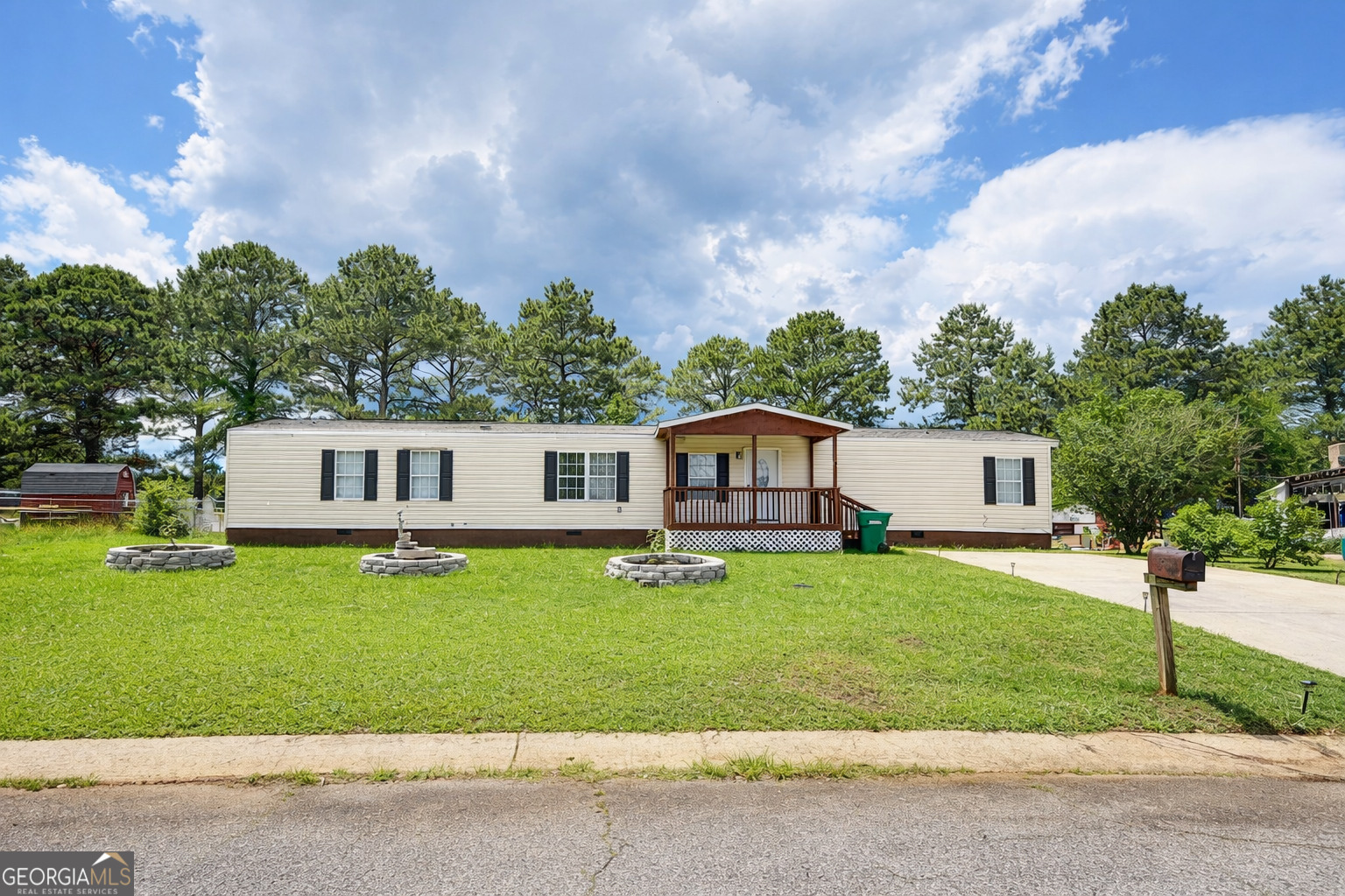 240 Bayberry Drive Property Photo 1