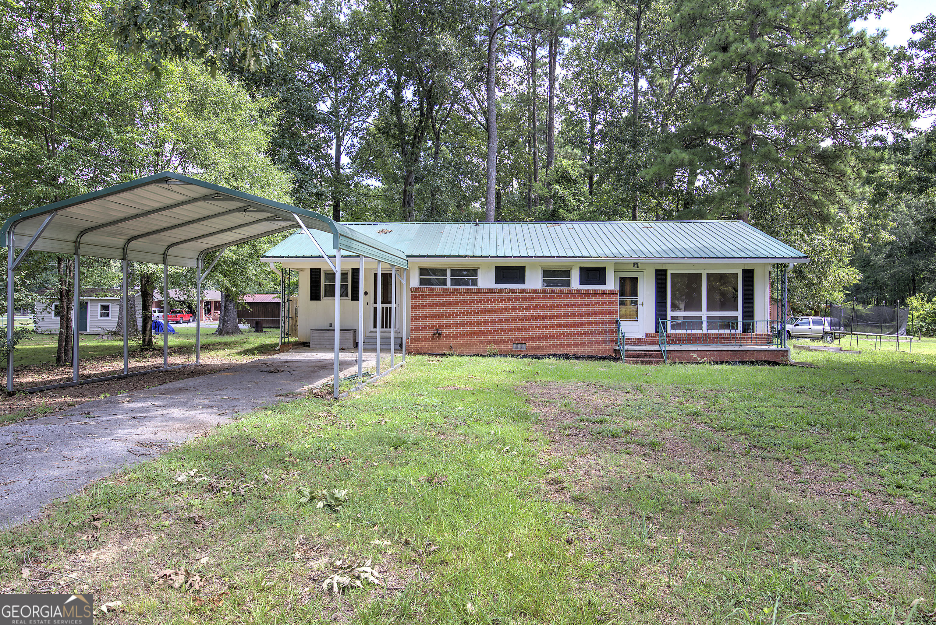 113 Burton Drive Property Photo 1