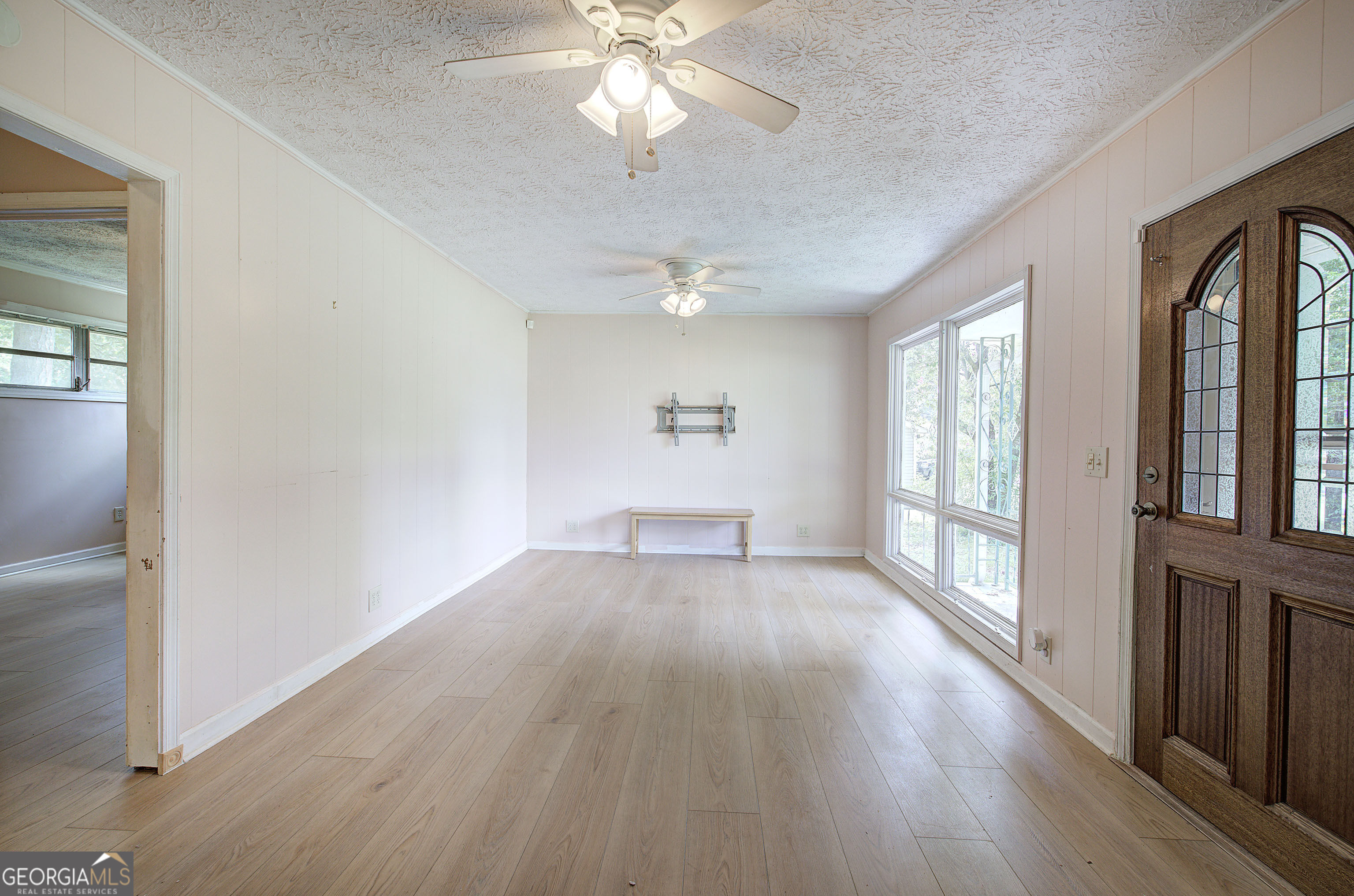 113 Burton Drive Property Photo 3