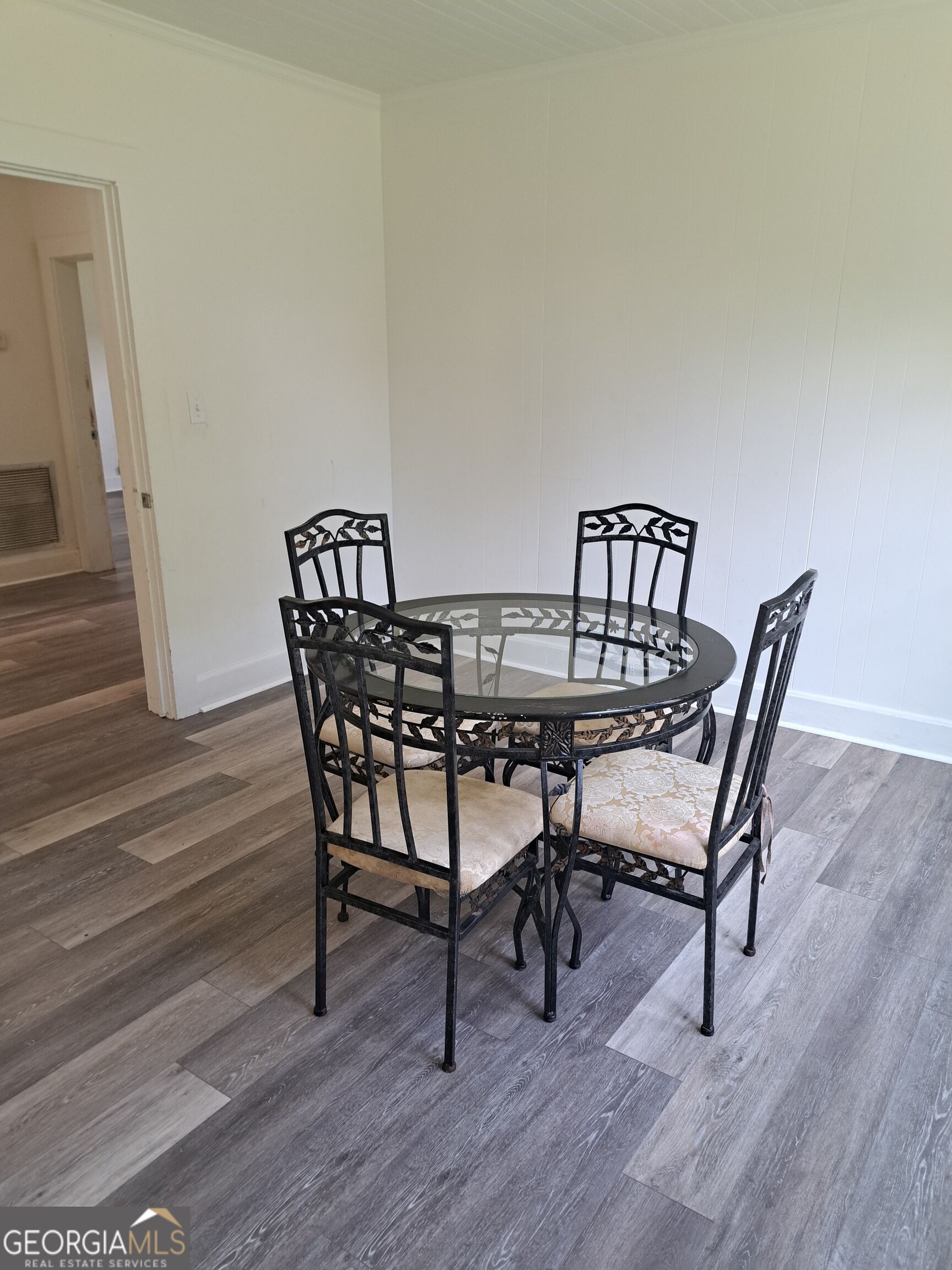 228 Gordon Avenue Property Photo 9