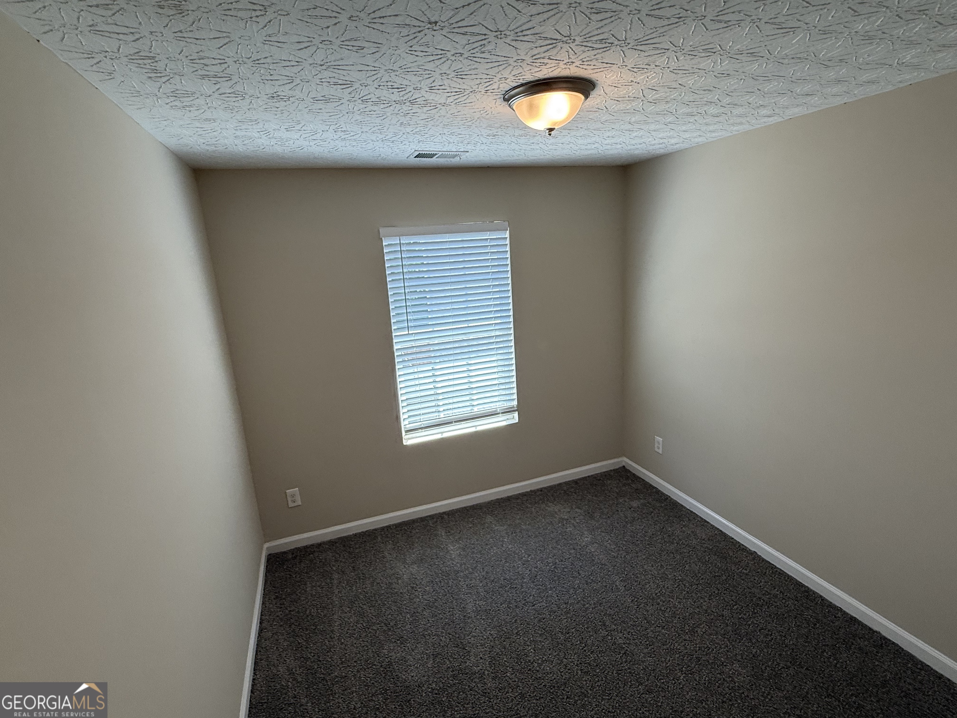 2005 Marlin Drive Property Photo 11