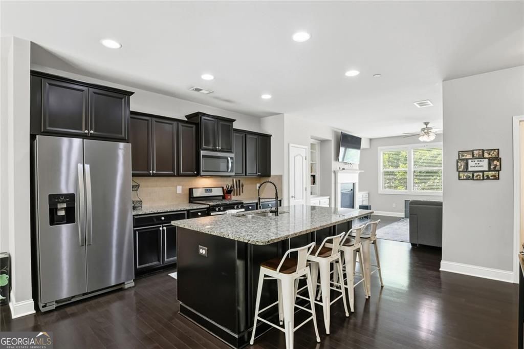 209 Aventine Lane Property Photo 7
