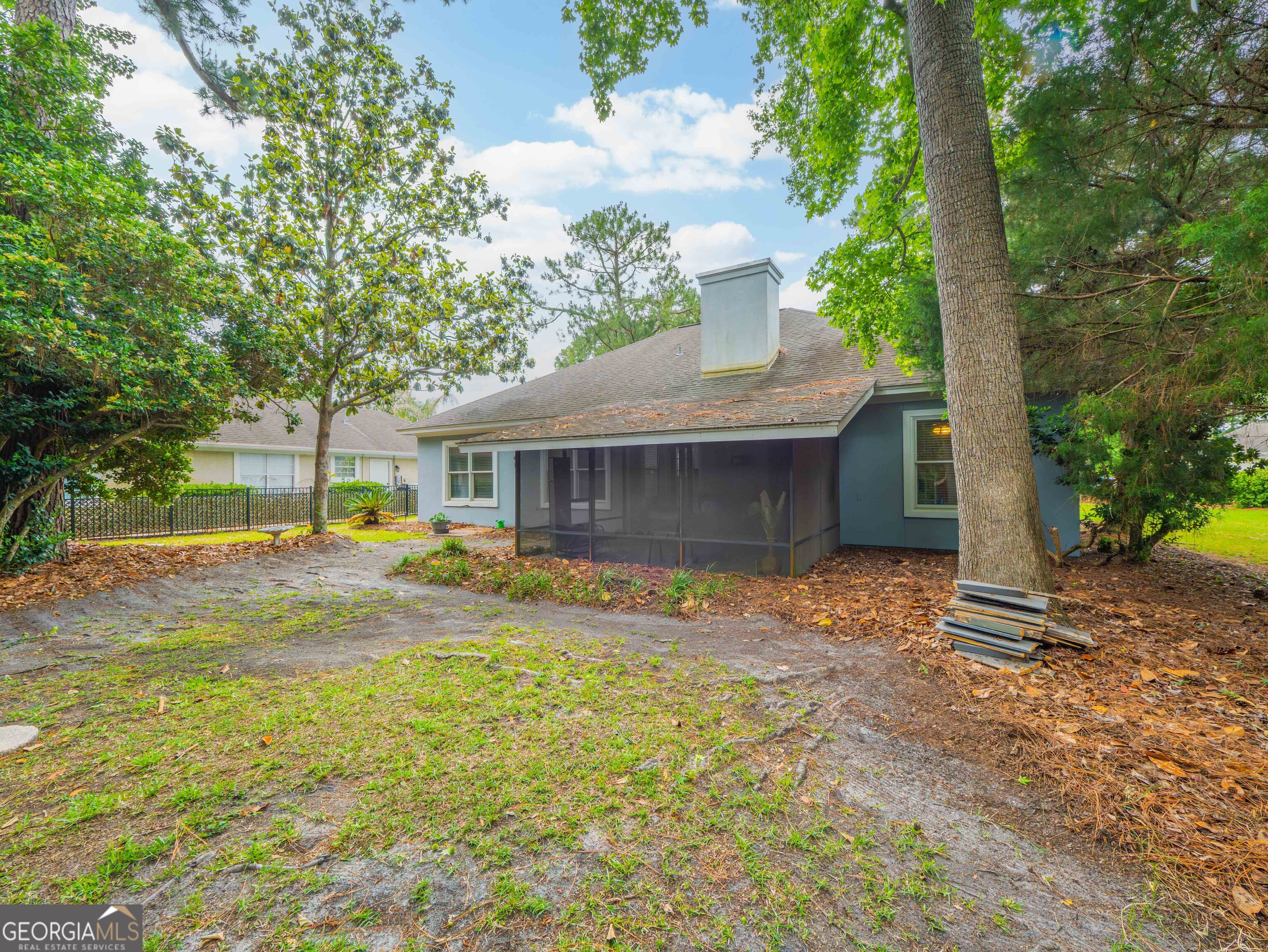 235 Cardinal Circle W Property Photo 32