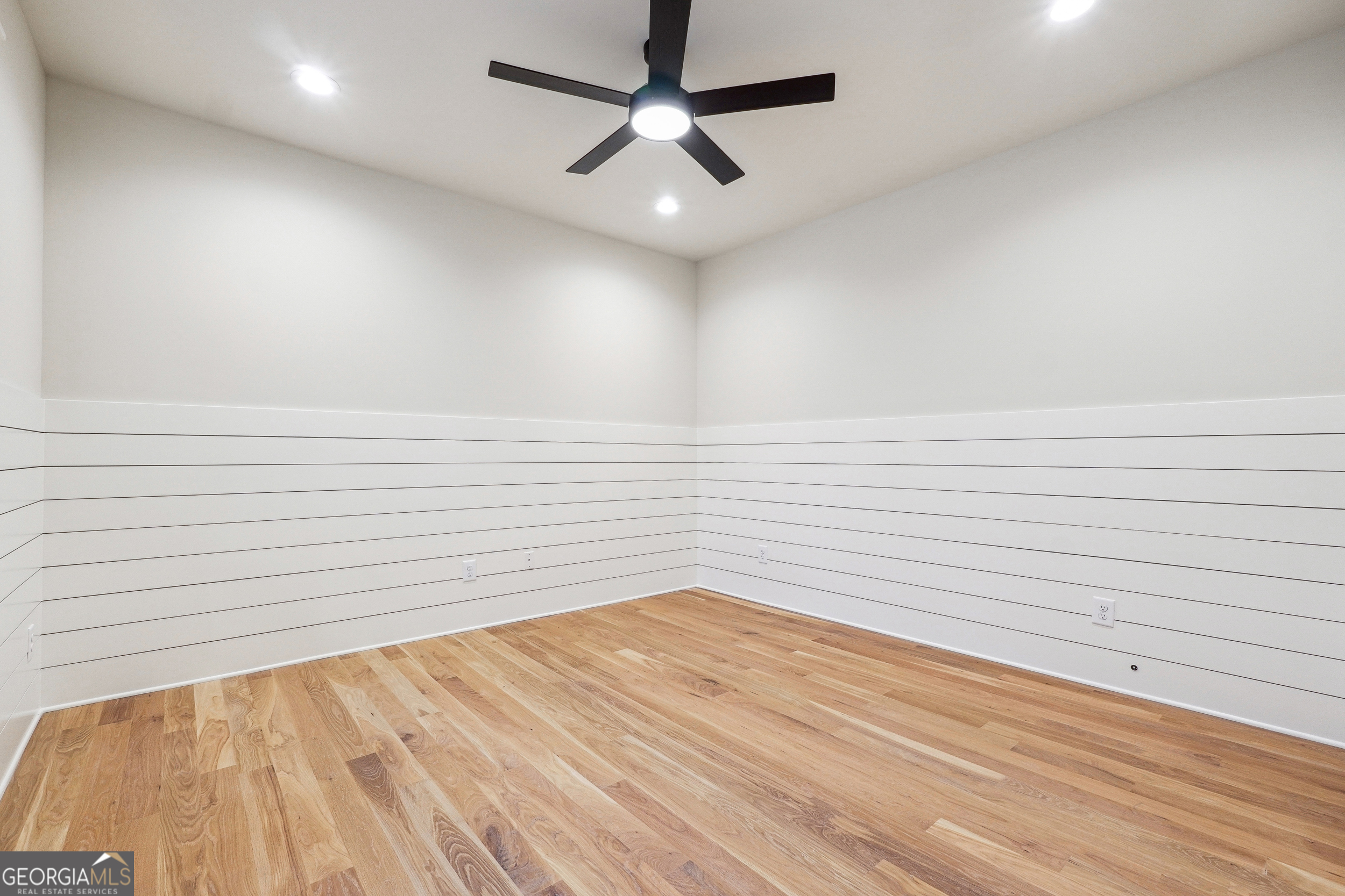 7375 Crestline Drive Property Photo 24