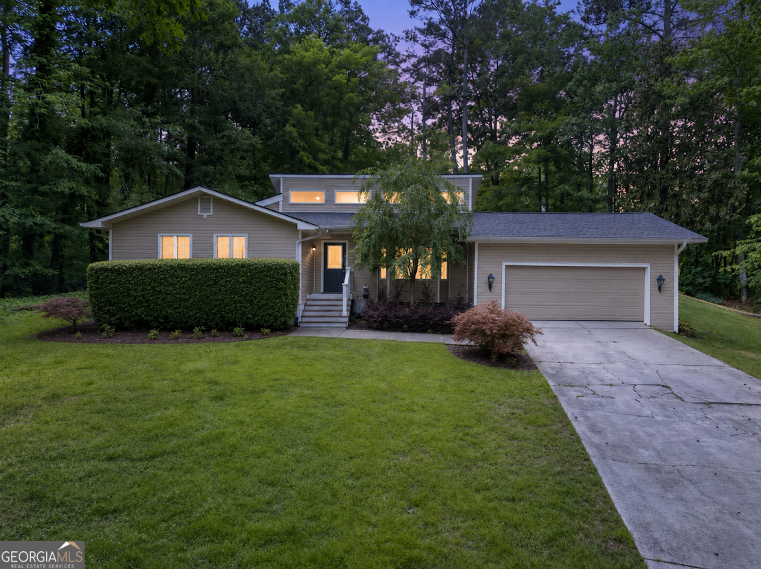 4158 Berkshire Court Property Photo 1