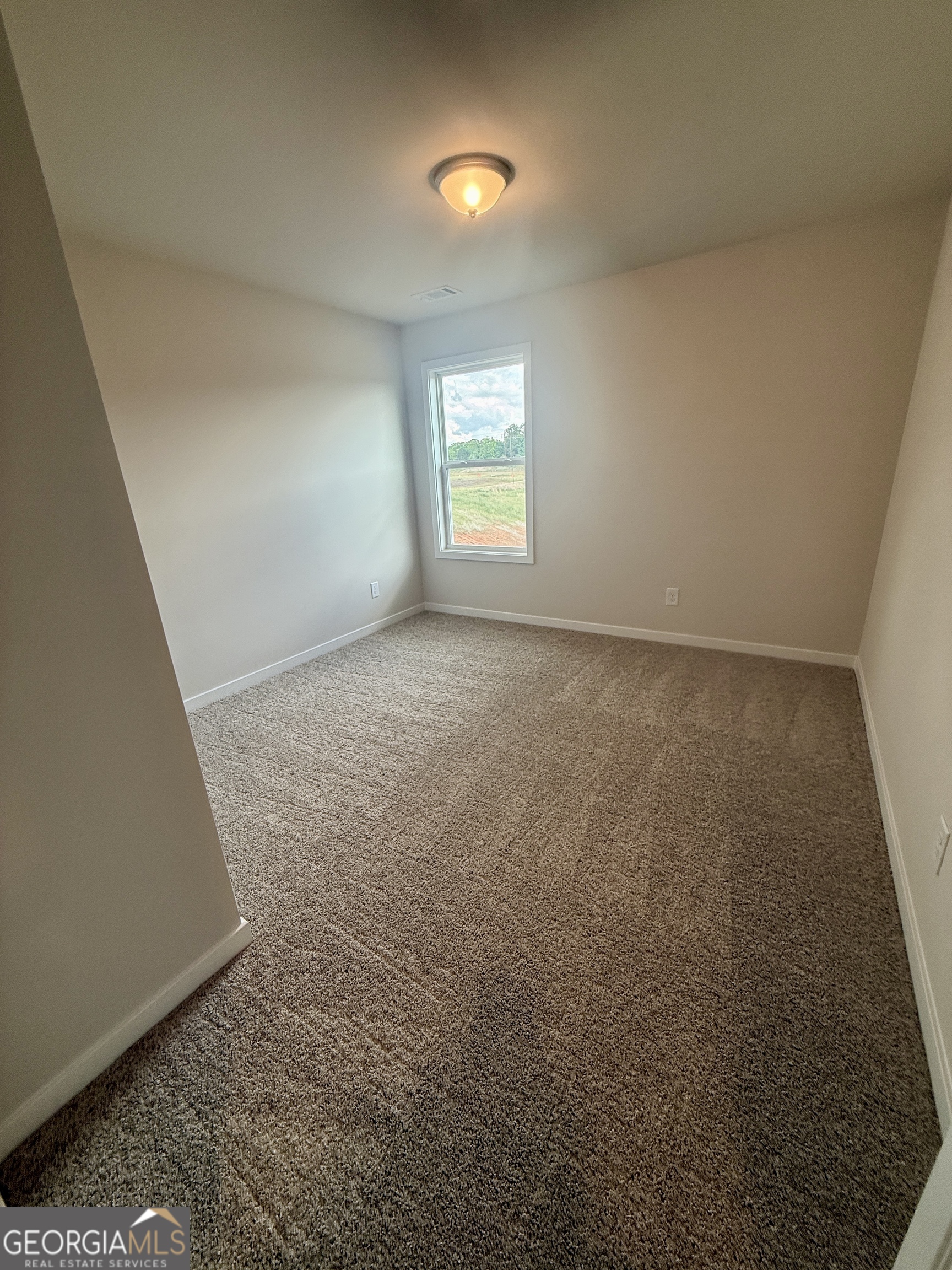 103 Chickadee Court Property Photo 32