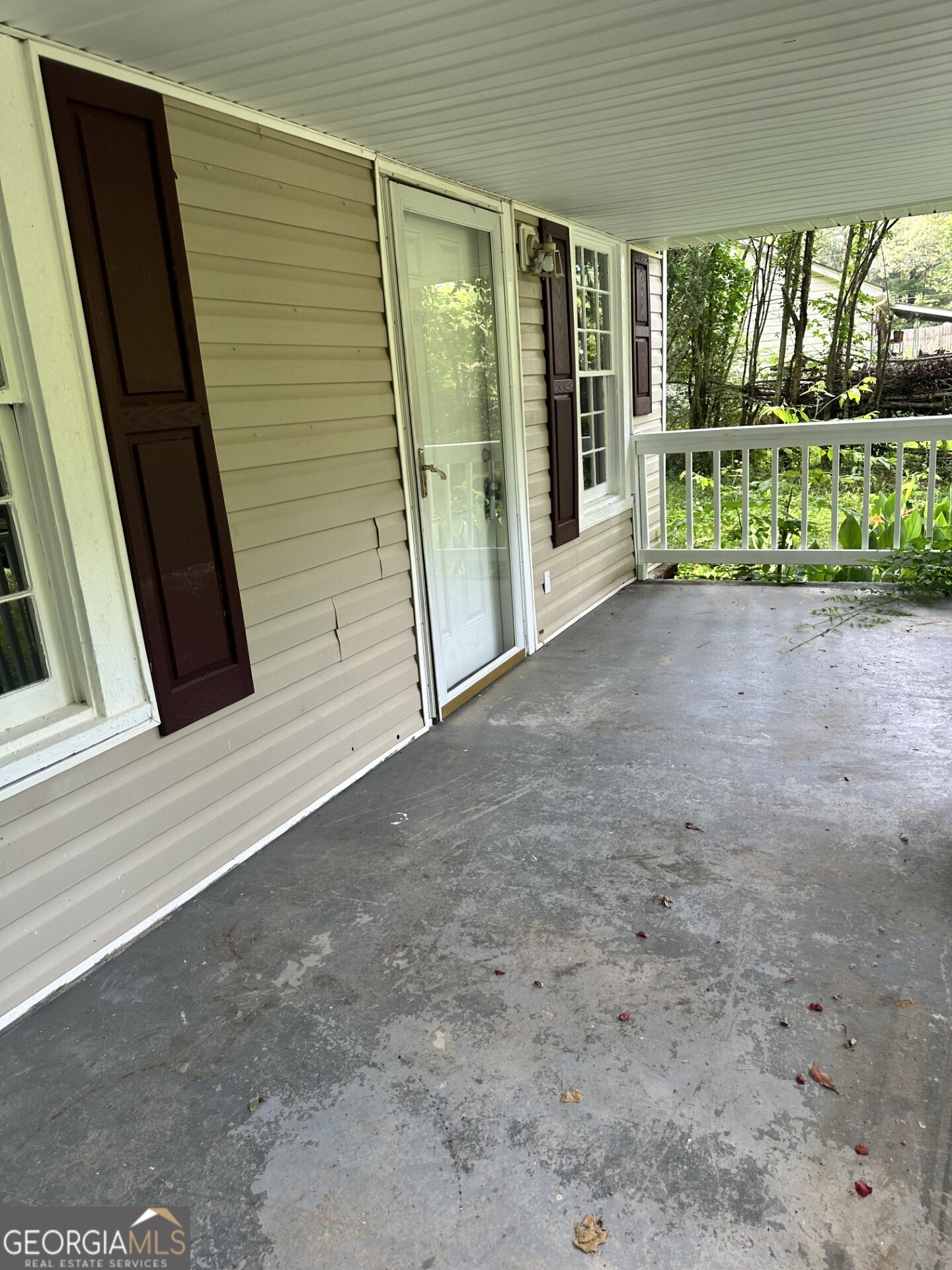 6 Windsor Drive Property Photo 8