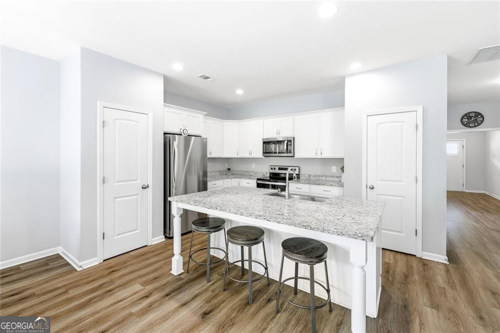 6555 River Station Drive Property Photo 12