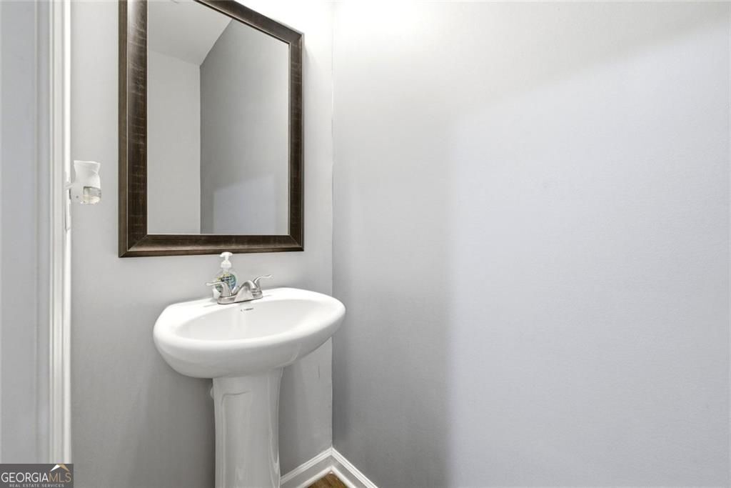 6555 River Station Drive Property Photo 18
