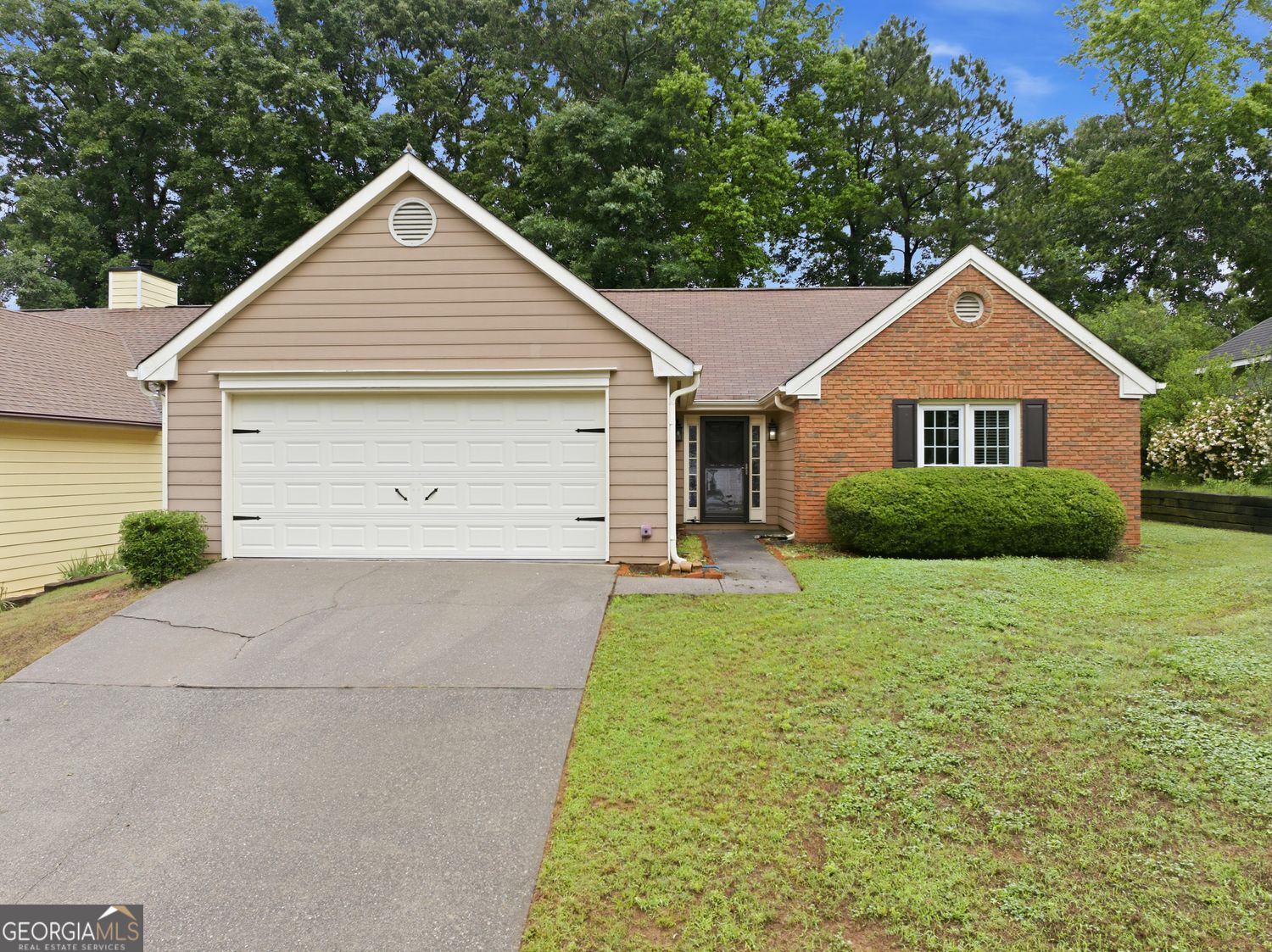 685 Hunters Creek Lane Property Photo 1