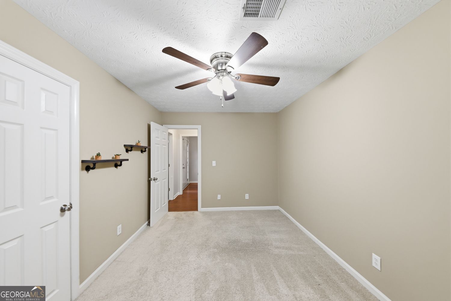 685 Hunters Creek Lane Property Photo 17