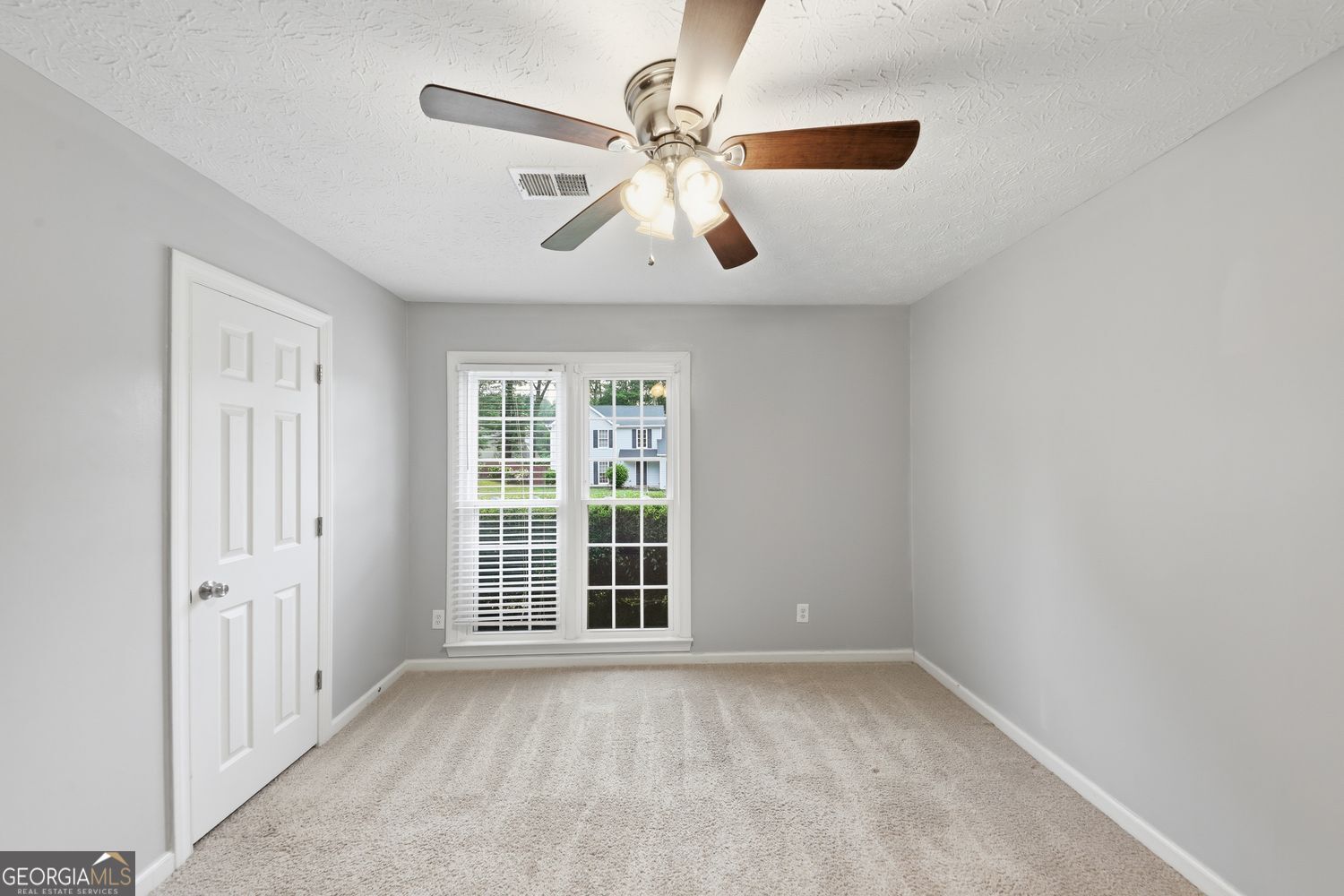 685 Hunters Creek Lane Property Photo 18