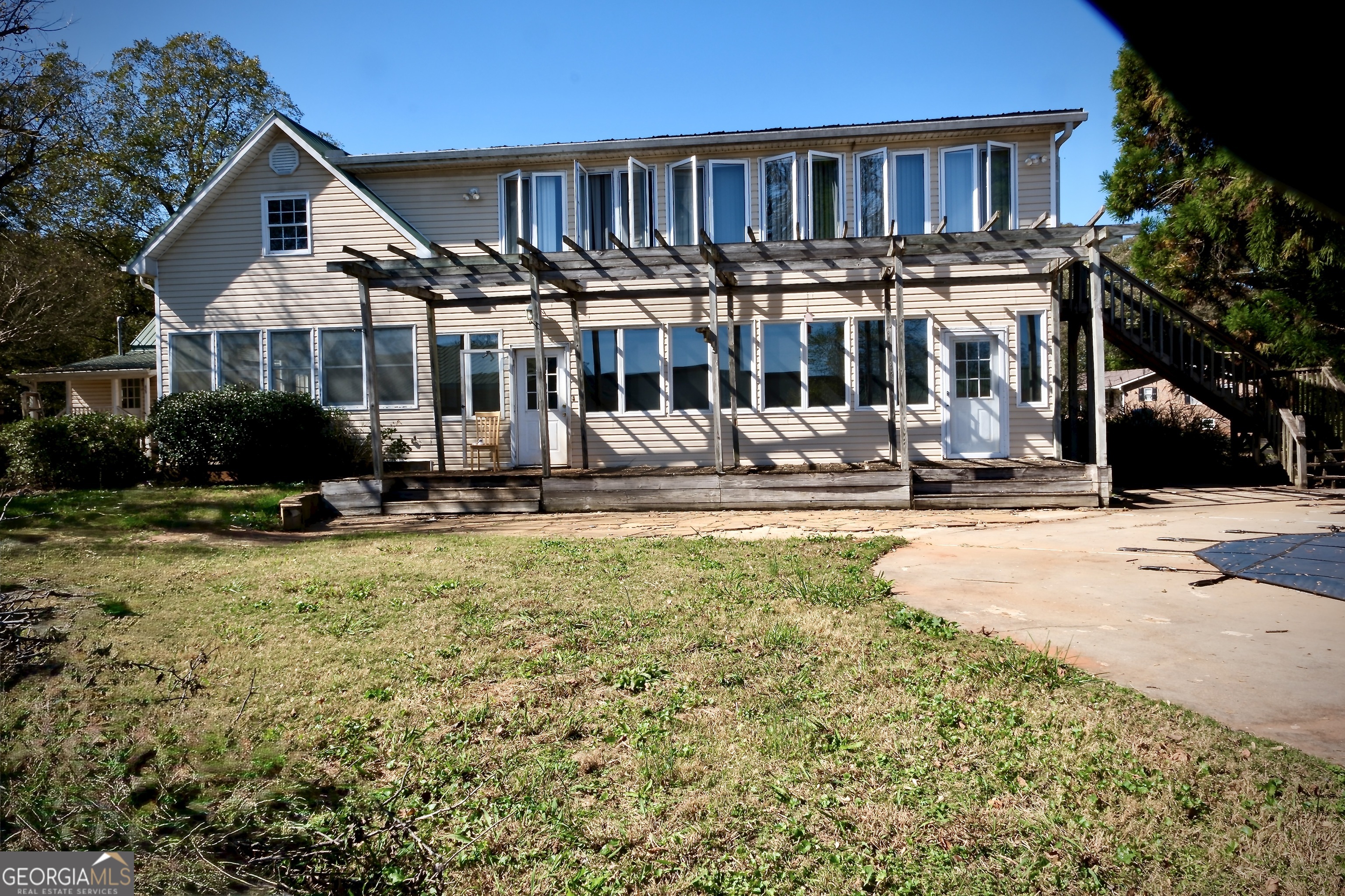 1825 Groaning Rock Road Property Photo 2