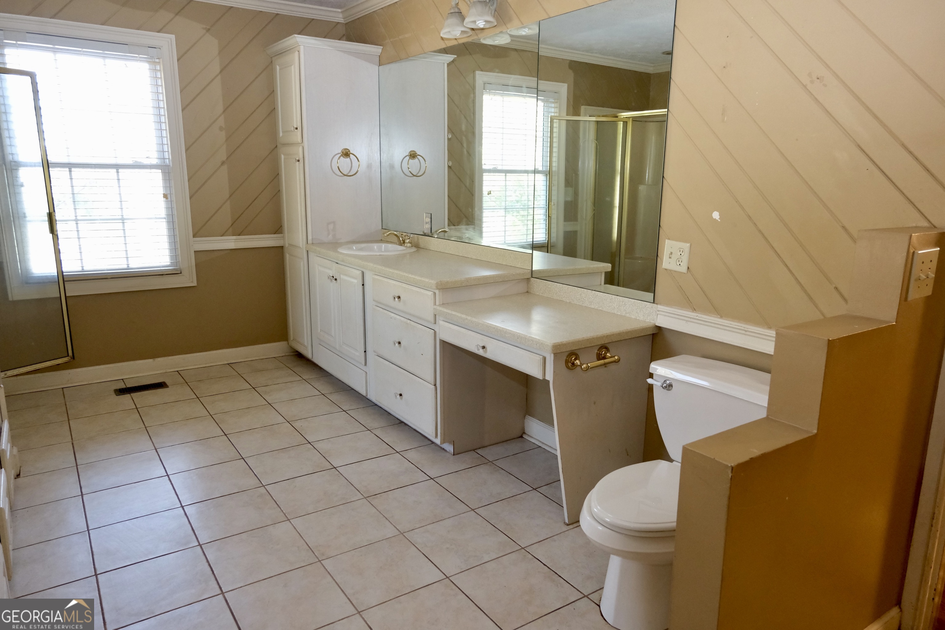 1825 Groaning Rock Road Property Photo 5