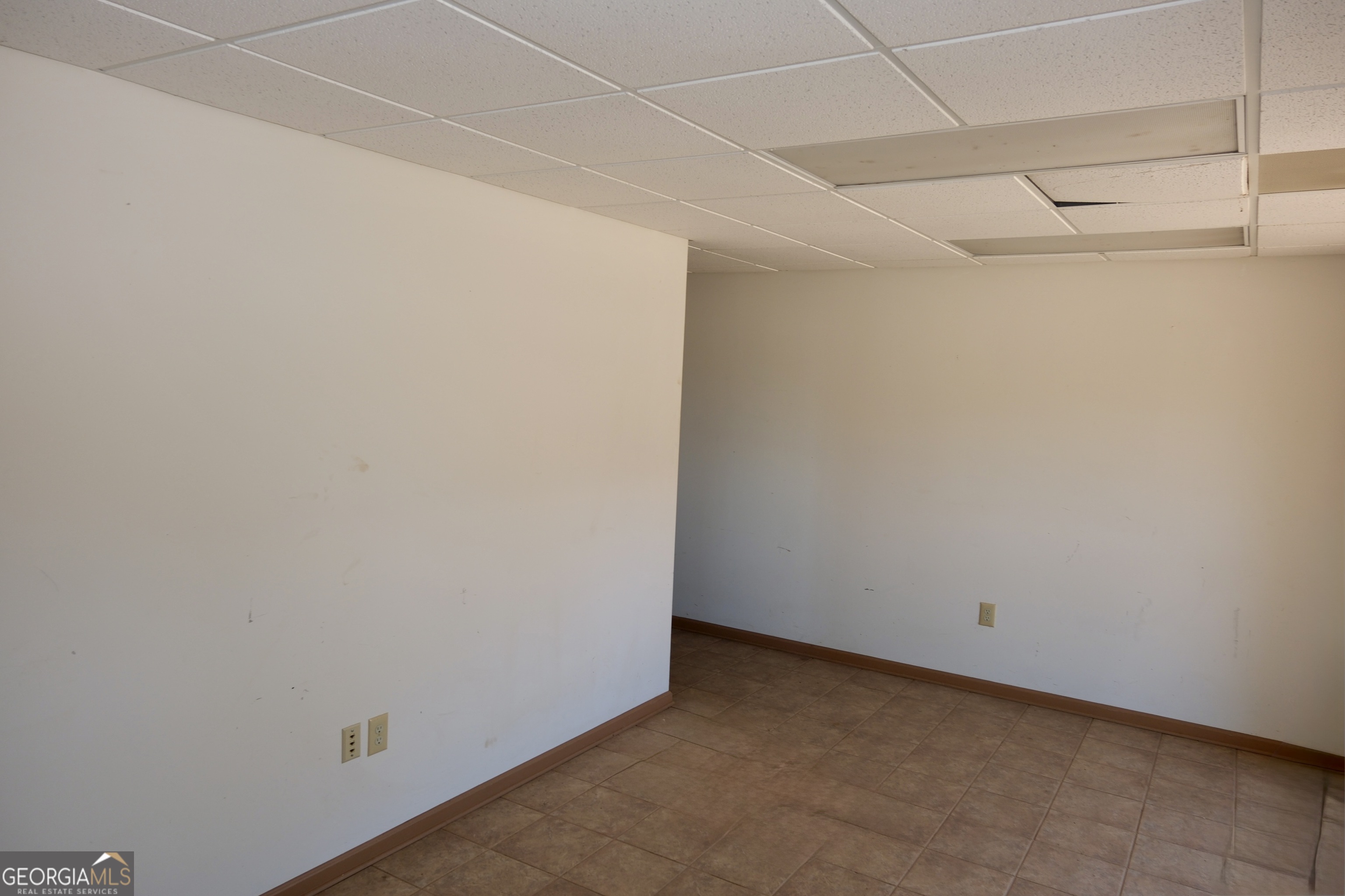 1825 Groaning Rock Road Property Photo 47