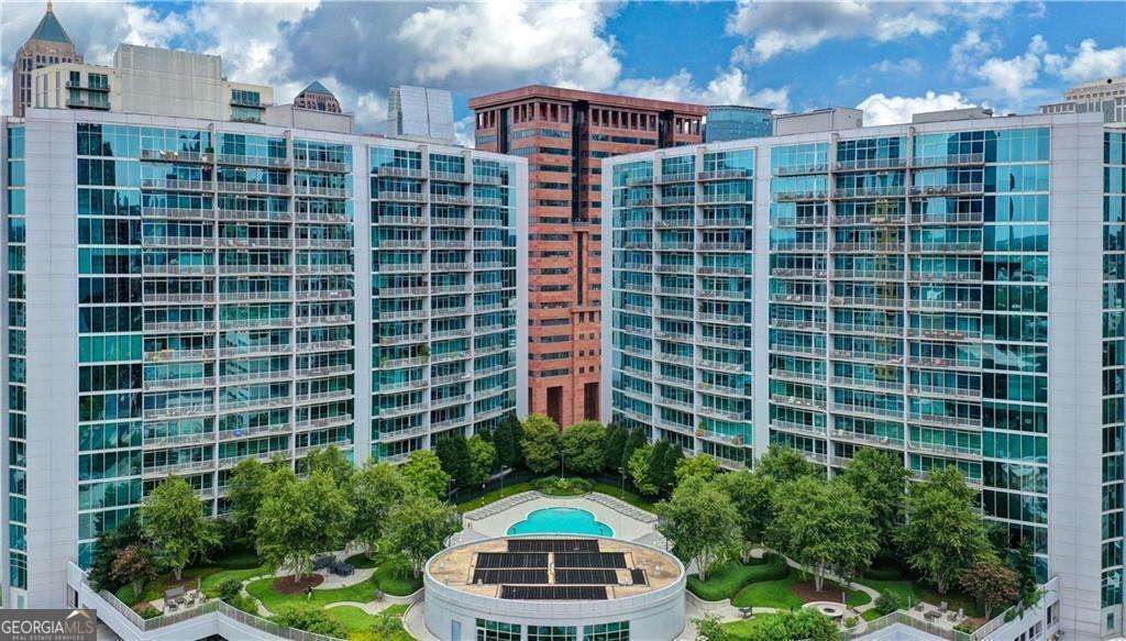 44 Peachtree Place Nw # 2024 Property Photo 1