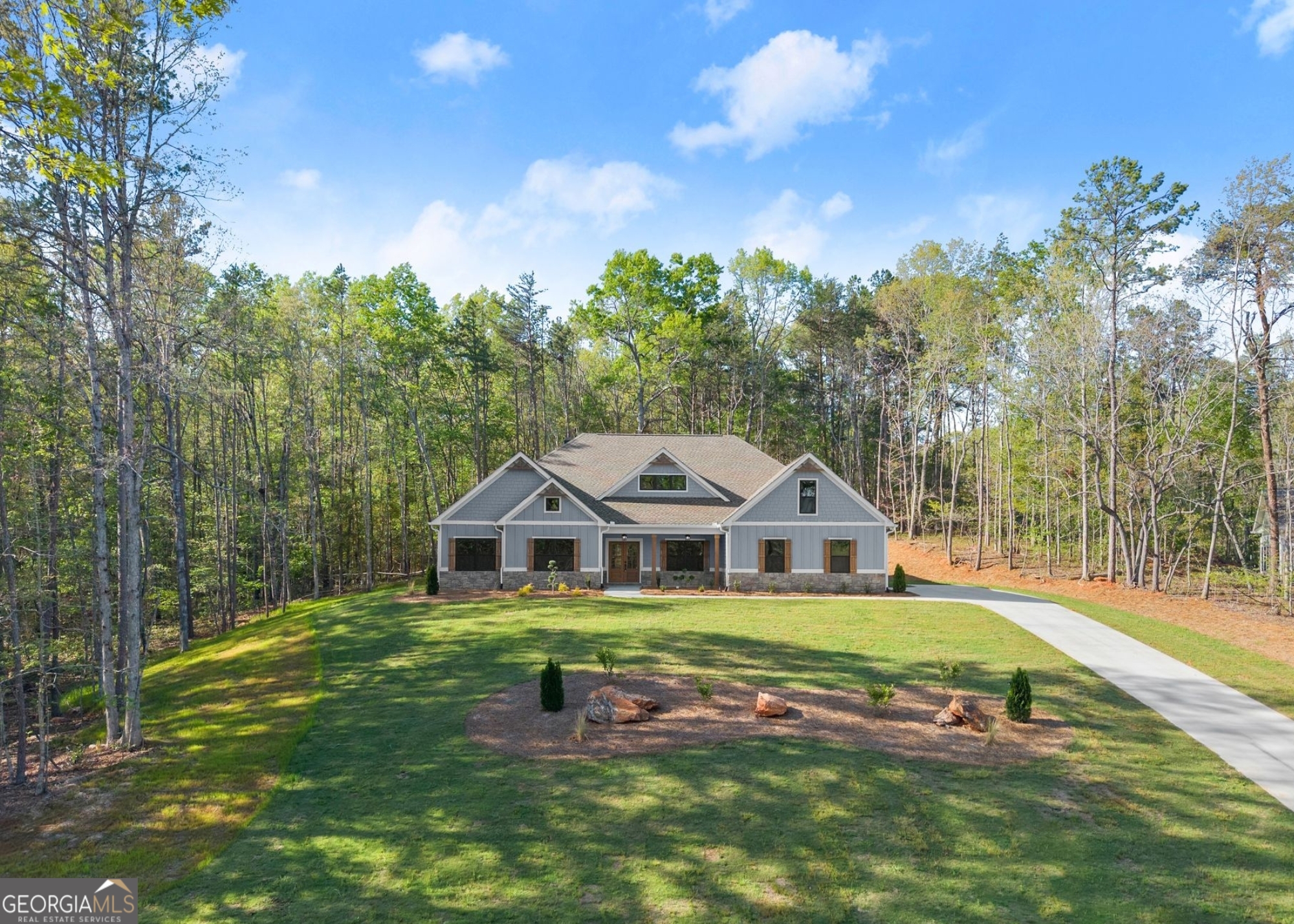 206 Shoals Way Property Photo 1
