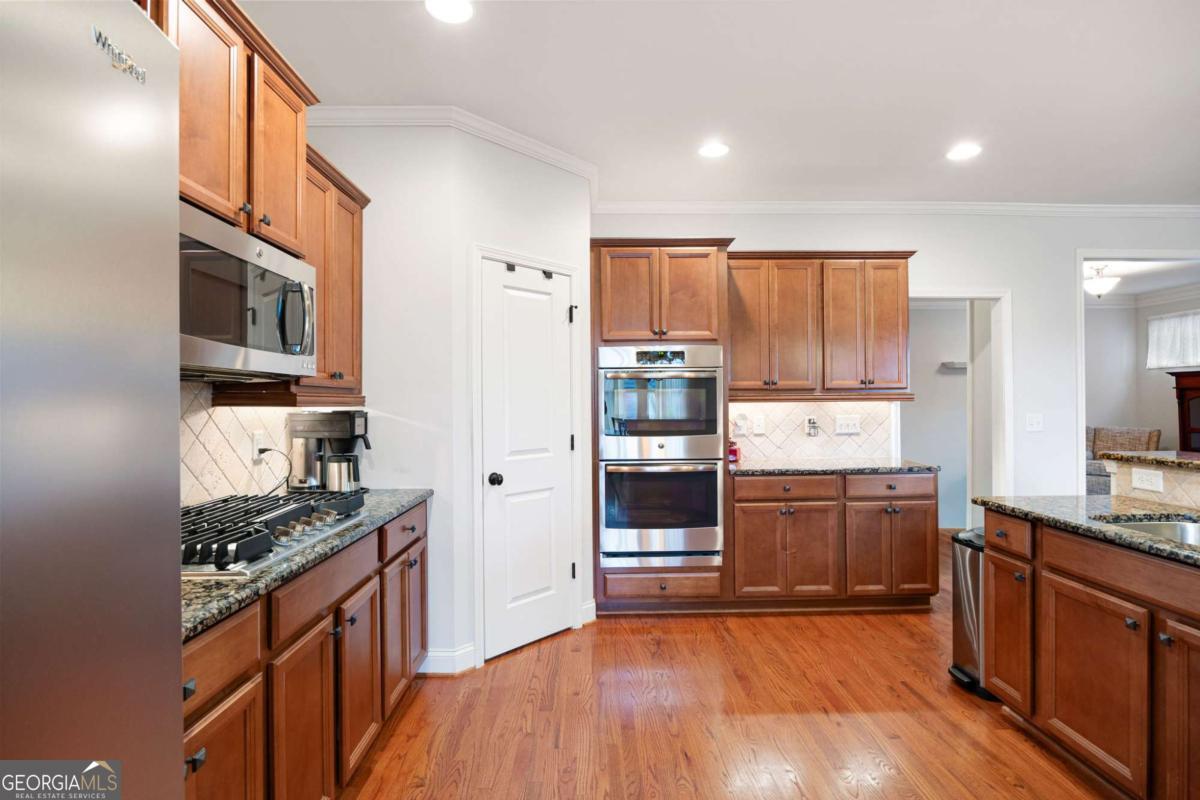 307 Cornerstone Trace Property Photo 13