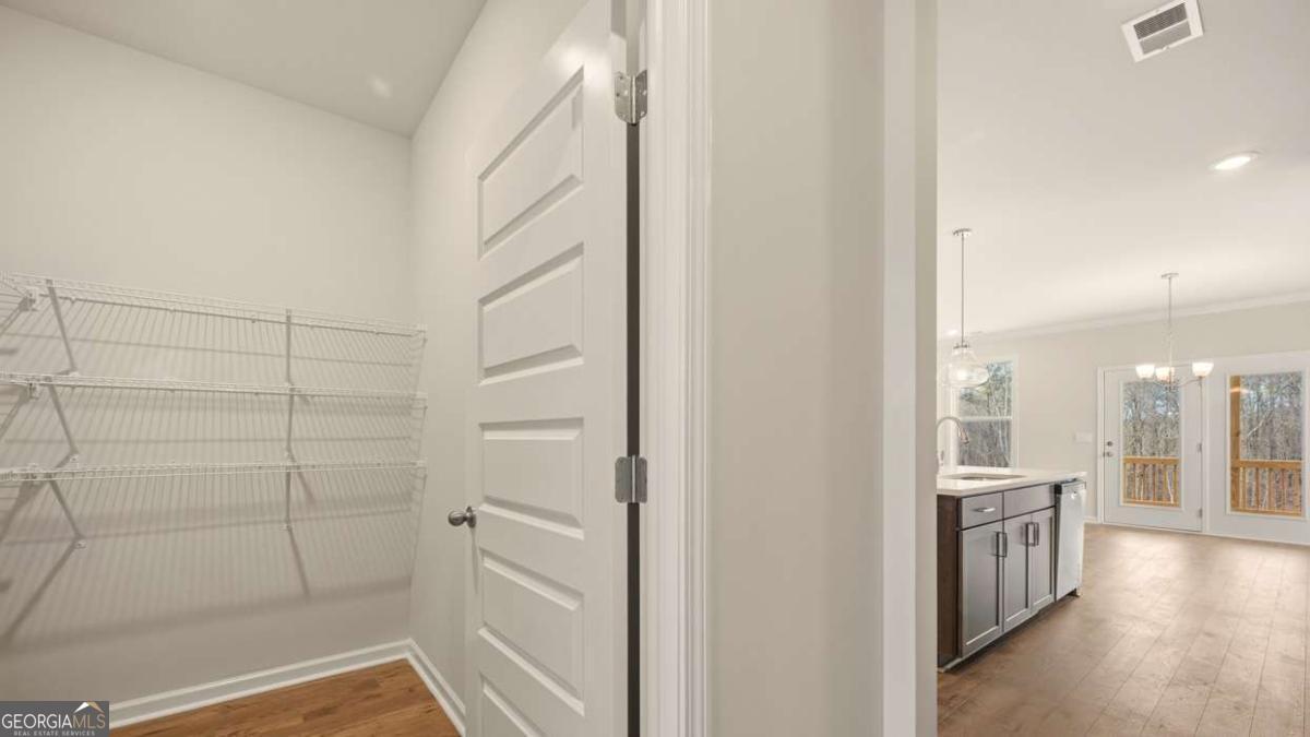 502 Beachview Road Property Photo 10
