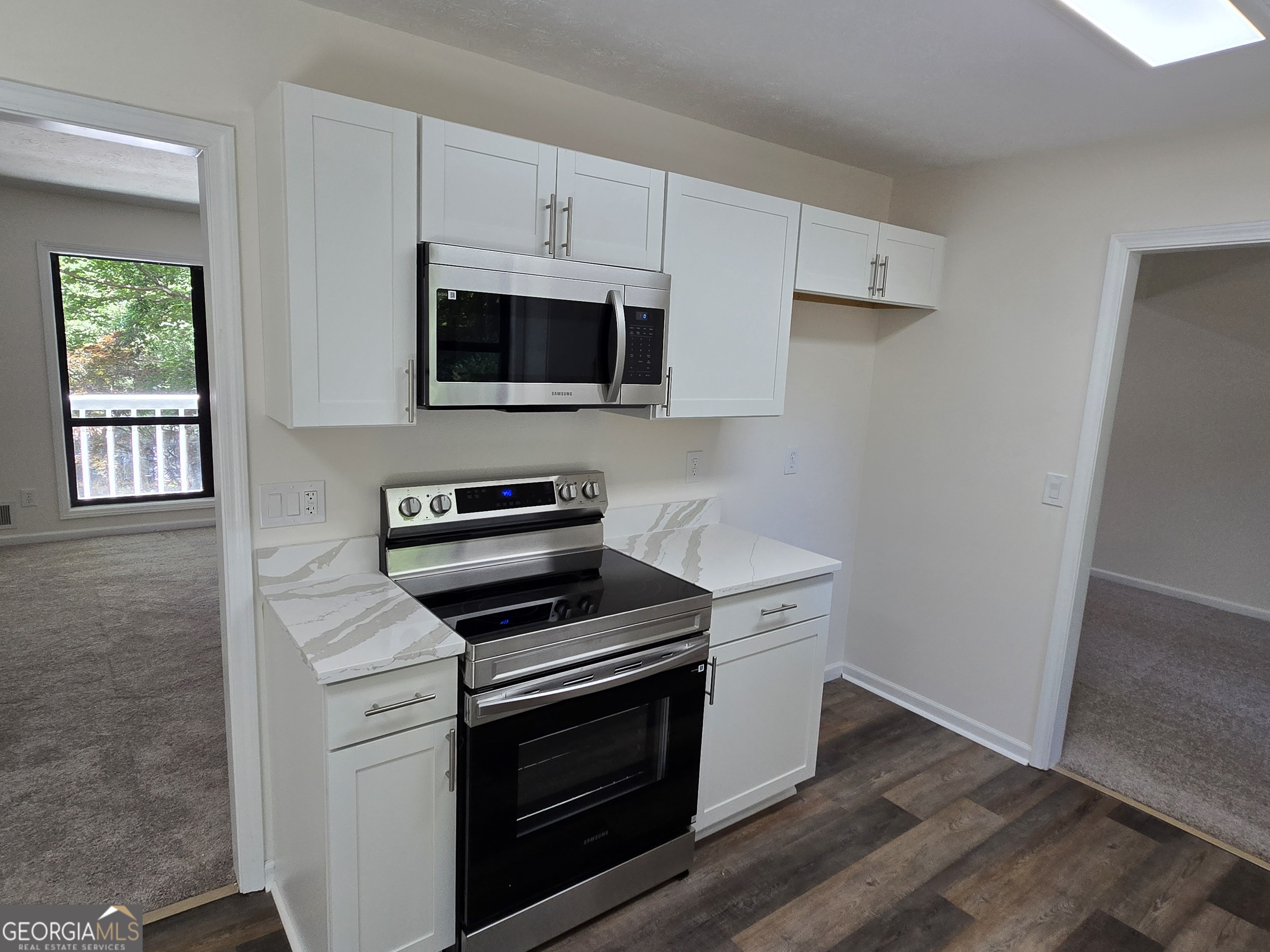 1032 Stone Mill Way Property Photo 7