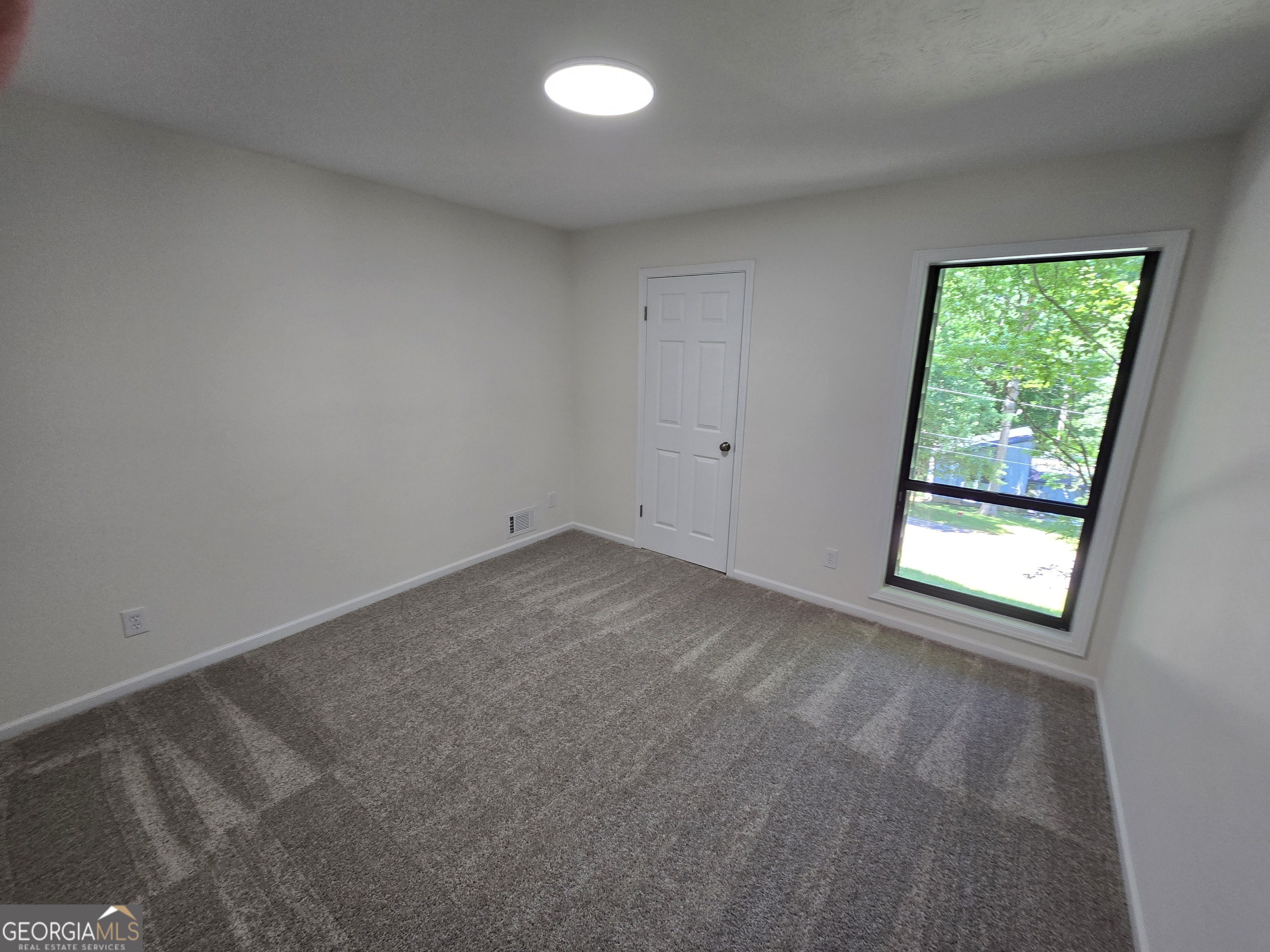 1032 Stone Mill Way Property Photo 14
