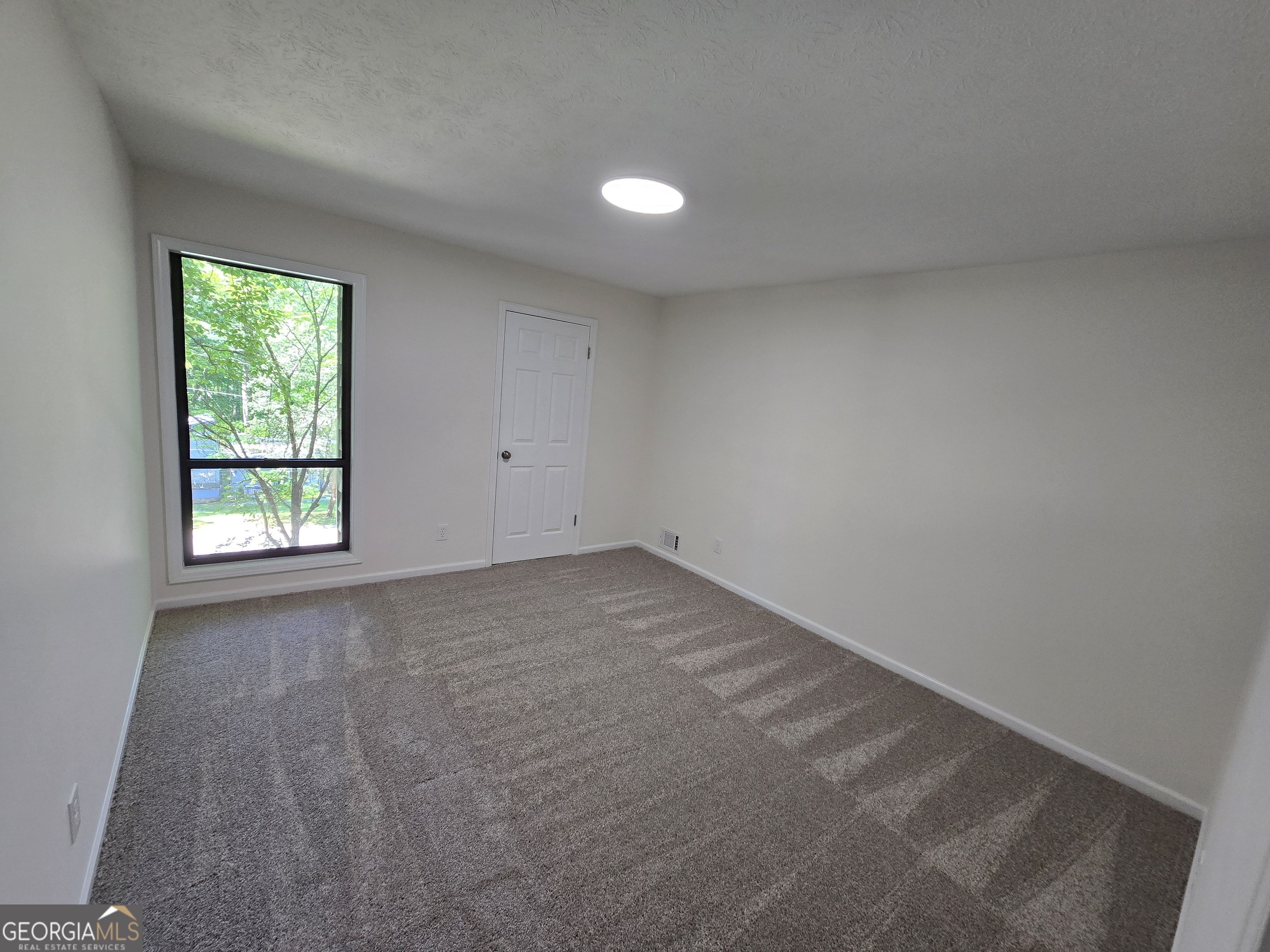 1032 Stone Mill Way Property Photo 15