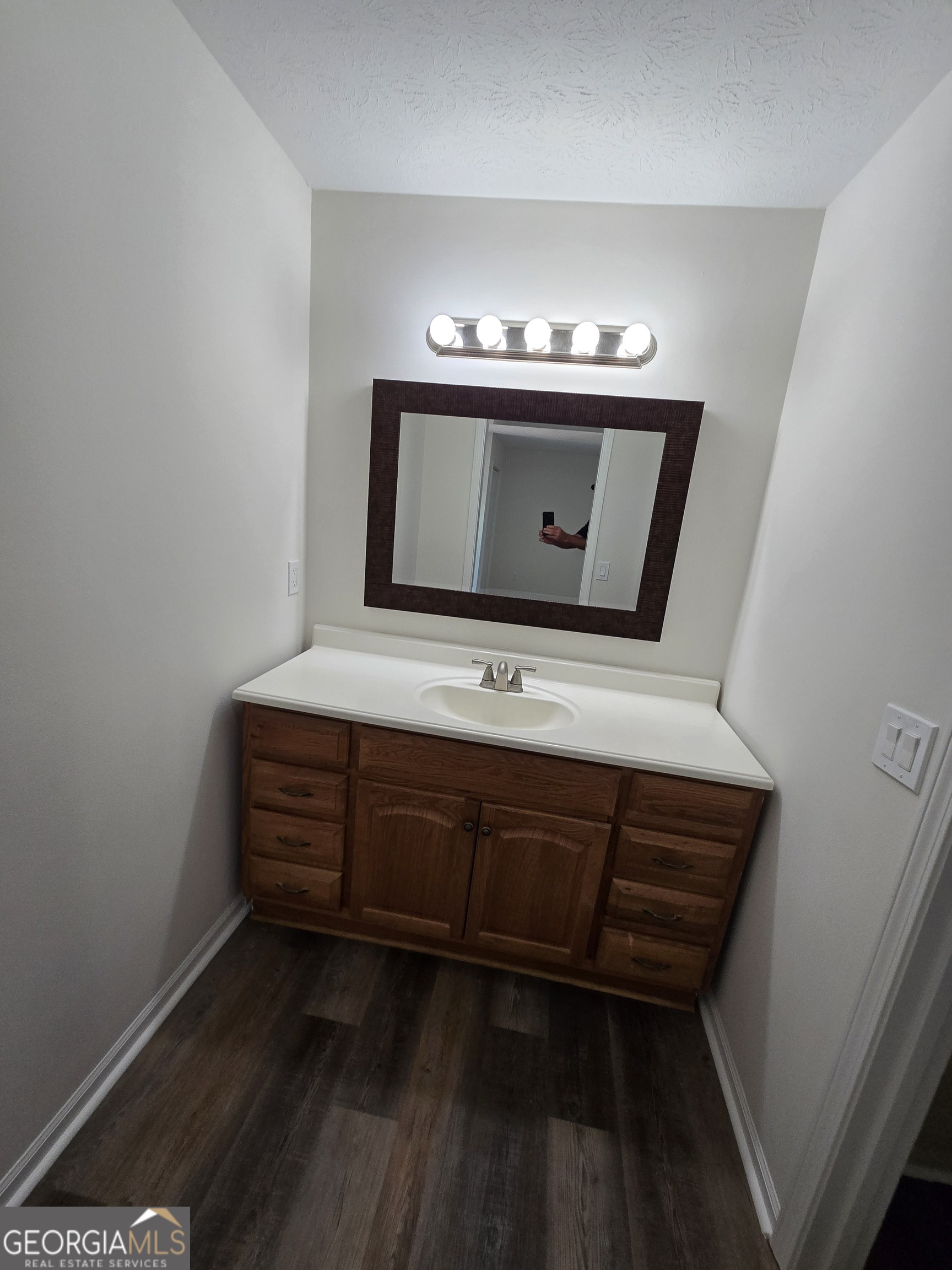 1032 Stone Mill Way Property Photo 16