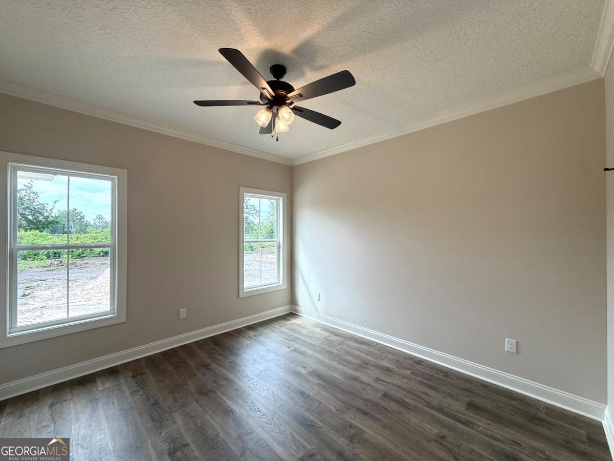 2702 Thomas Street Property Photo 16