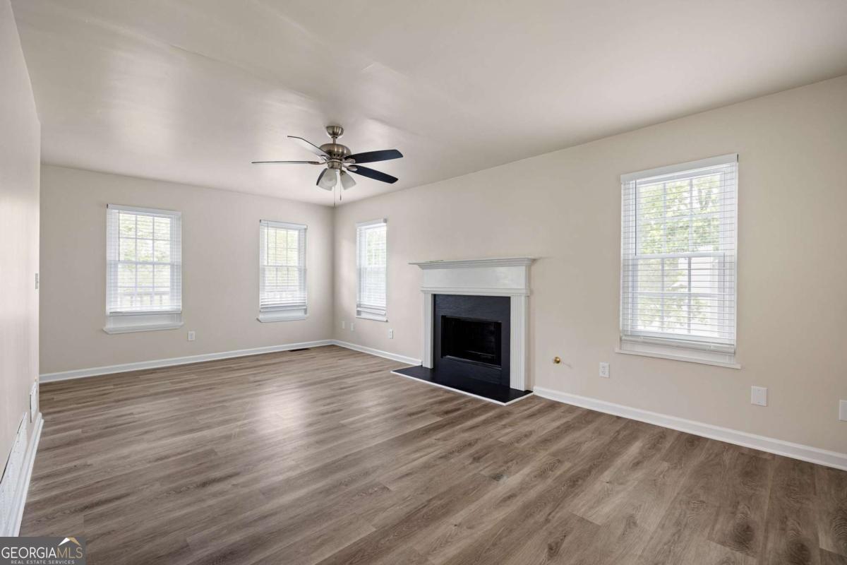 245 Cedars Glen Circle Property Photo 7