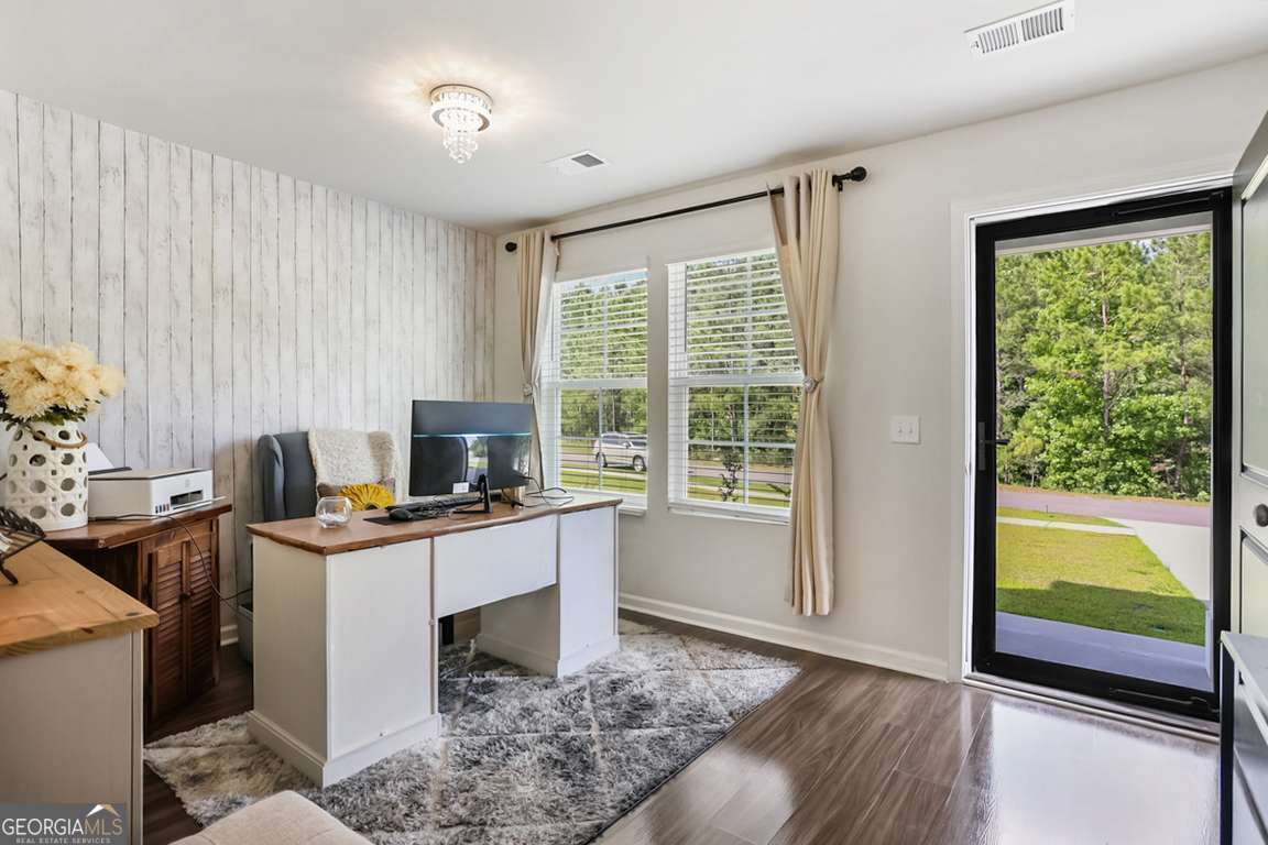1136 Wilkins Road Property Photo 7