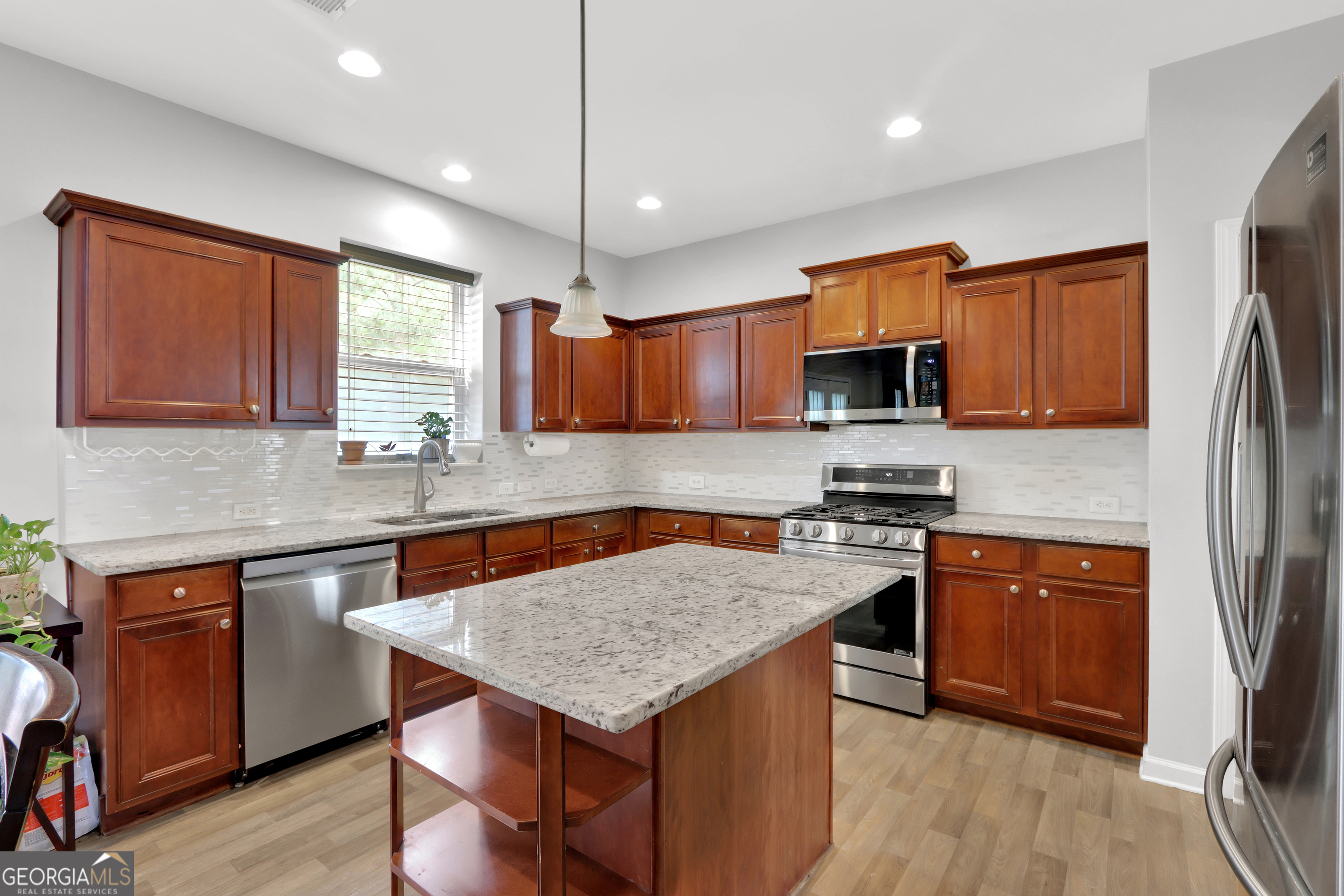 660 Simonton Crest Drive Property Photo 13