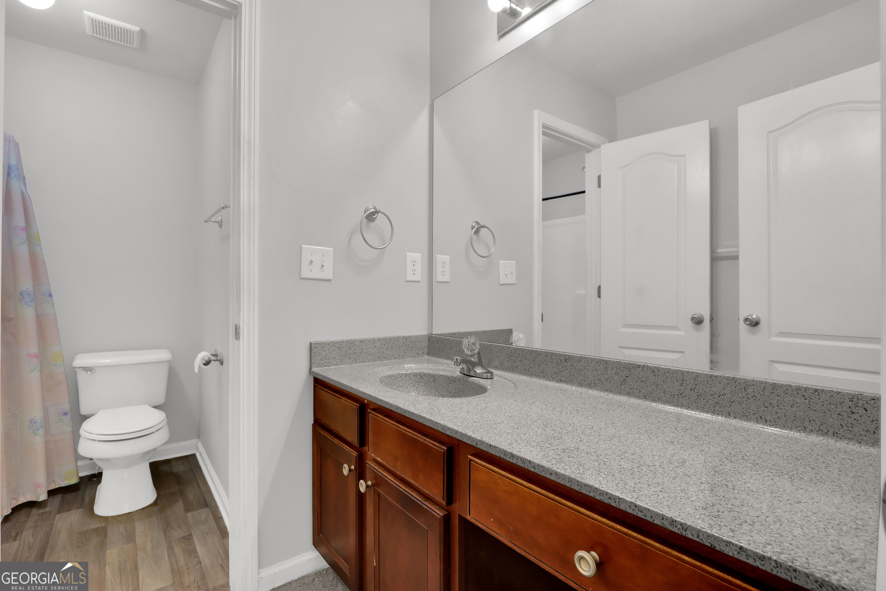 660 Simonton Crest Drive Property Photo 28