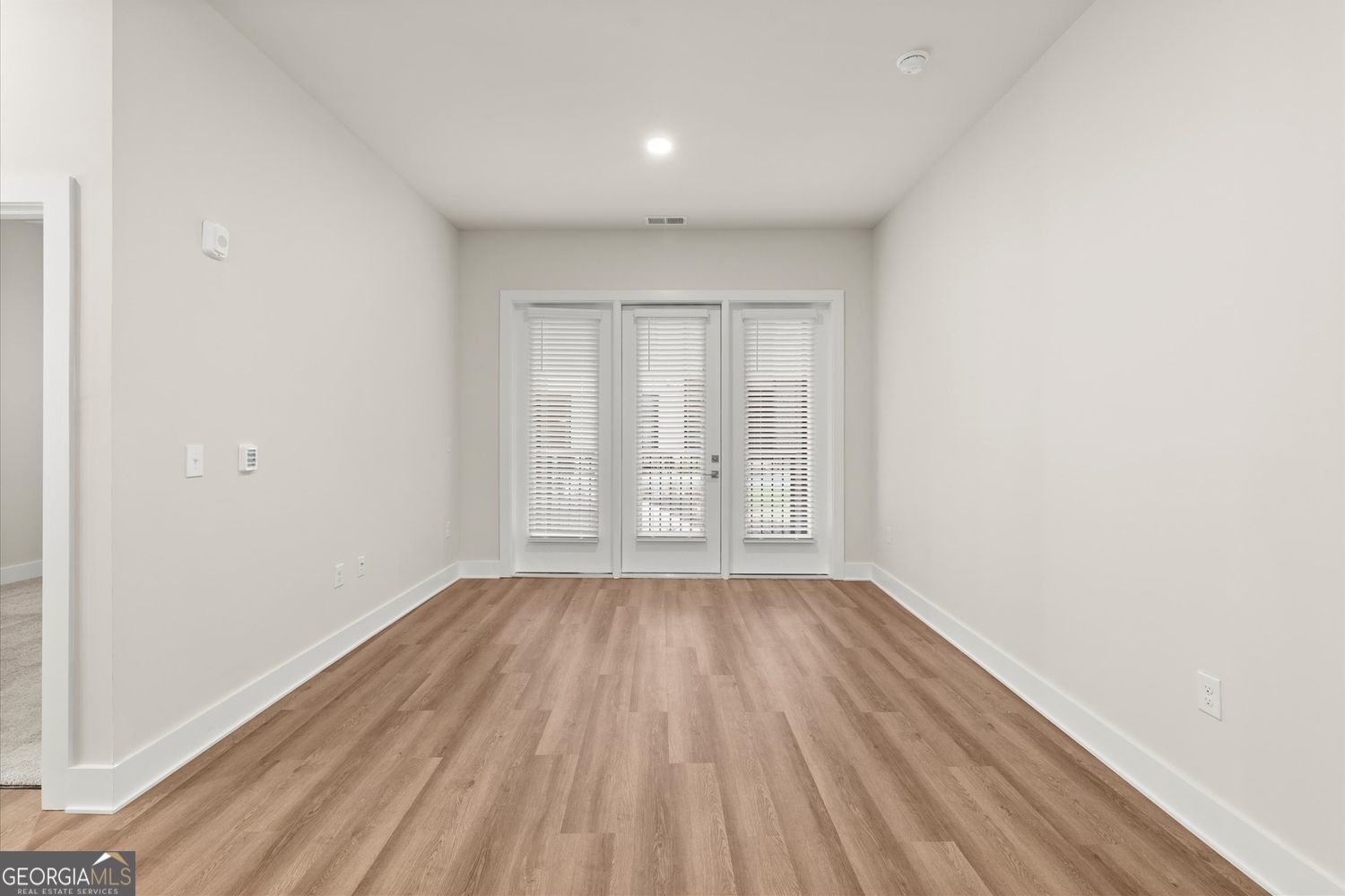 2648 Sandy Plains Road # 217 Property Photo 9