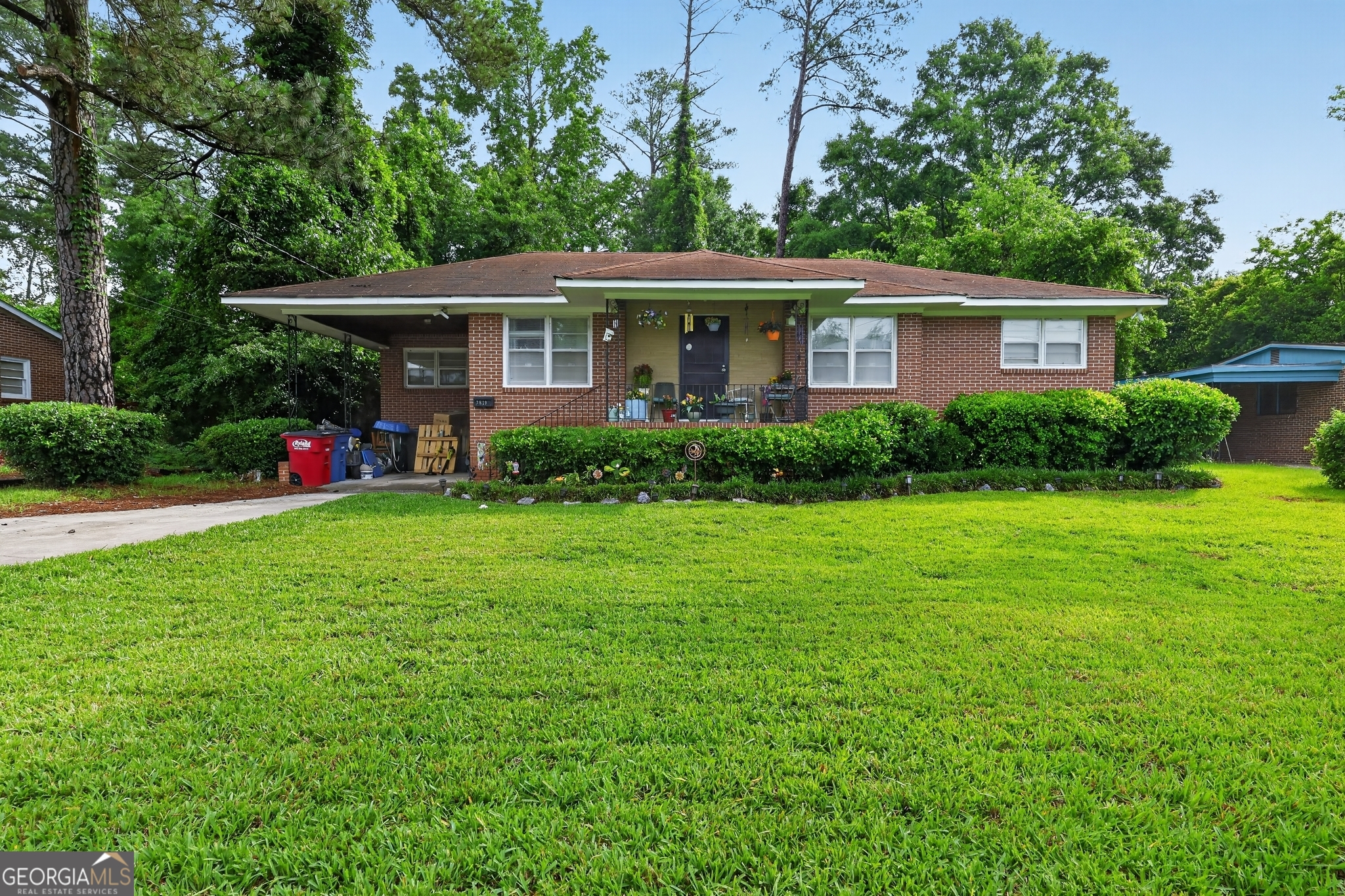 1819 Canterbury Road Property Photo 1