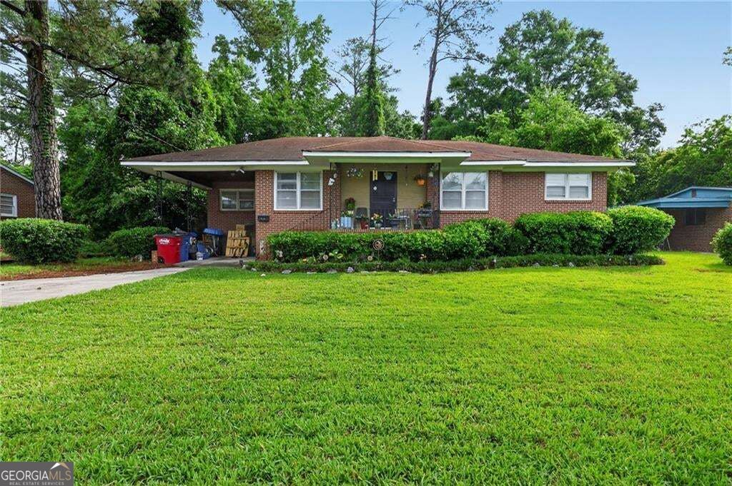 1819 Canterbury Road Property Photo 1