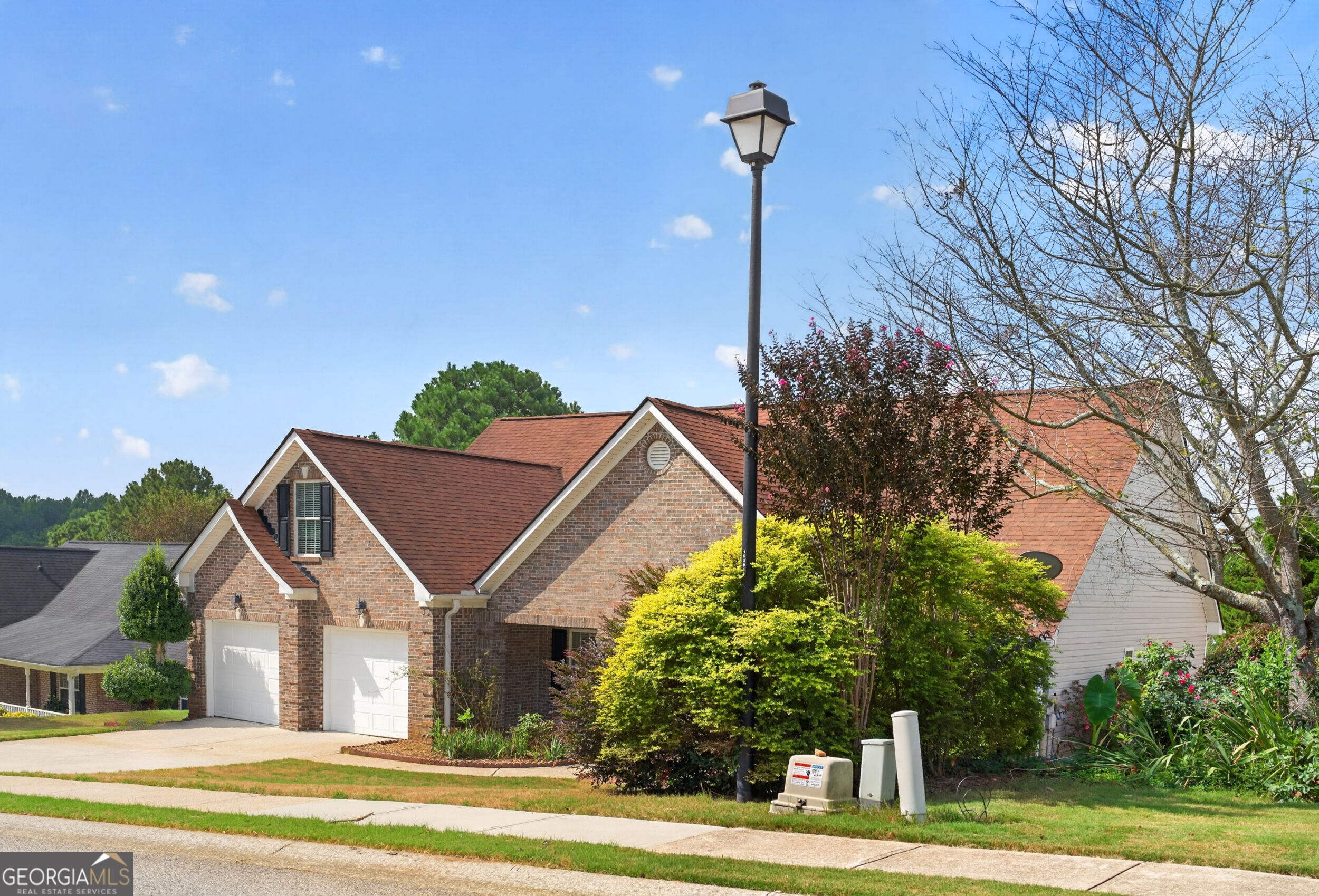 241 Red Bud Road Property Photo 6