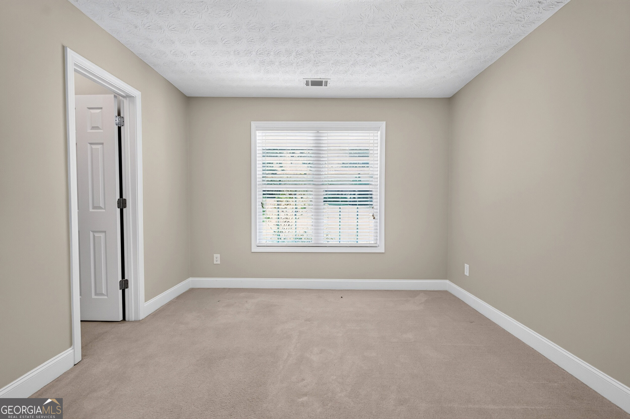 241 Red Bud Road Property Photo 36