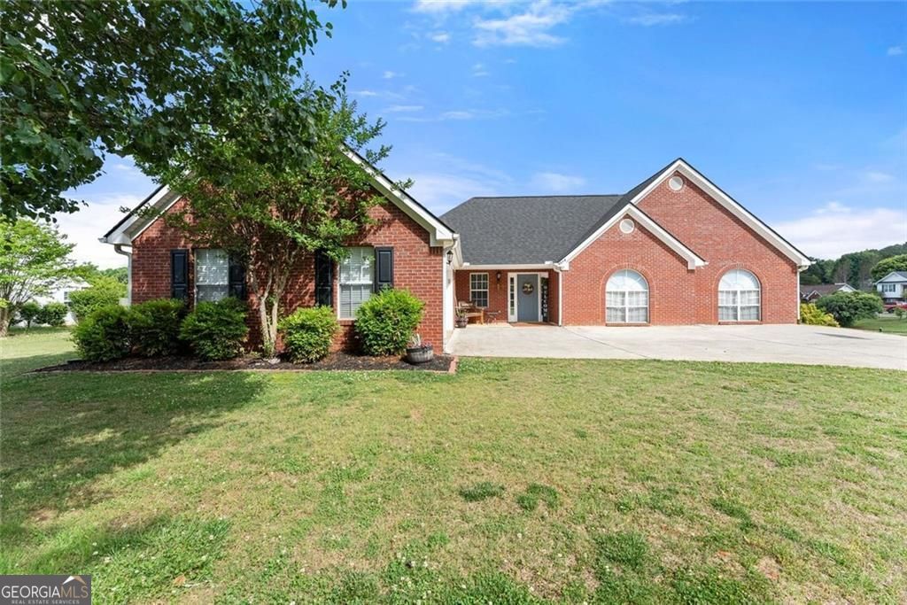 4518 Summerset Drive Property Photo 1
