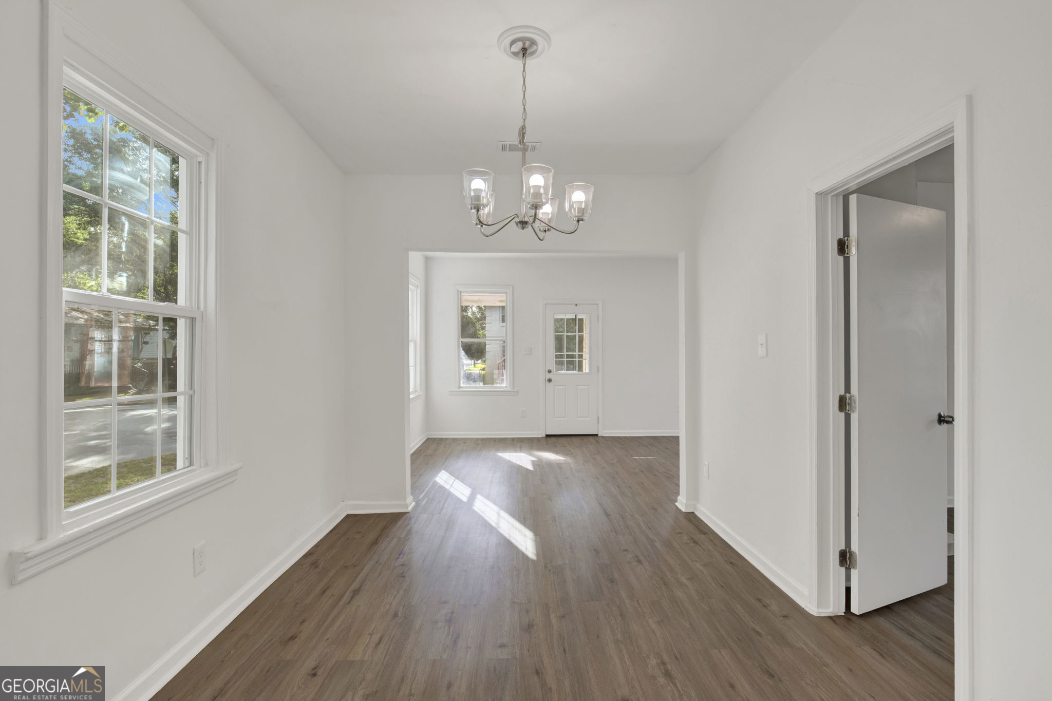 1701 Grove Street Property Photo 13