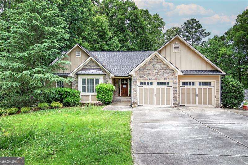 561 Holland Road Property Photo 1
